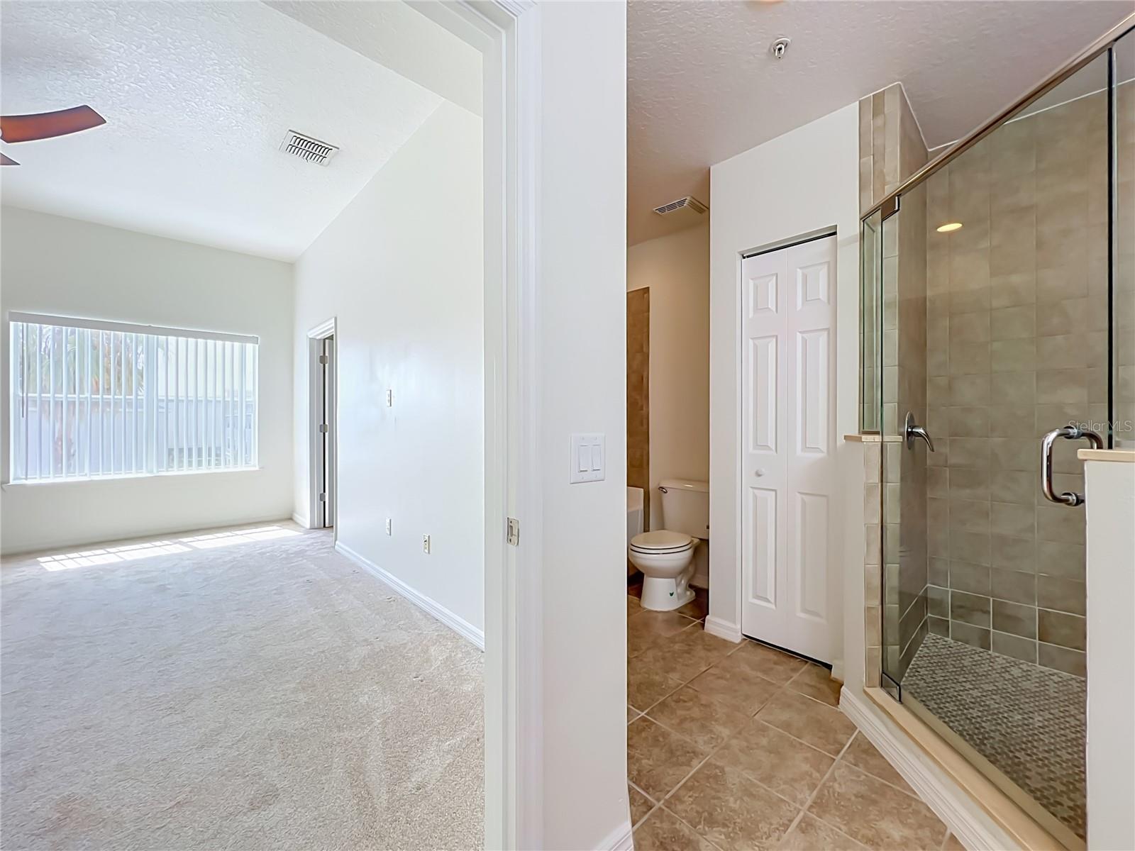 AVALON PARK LIVE/WORK UNS - Residential Lease