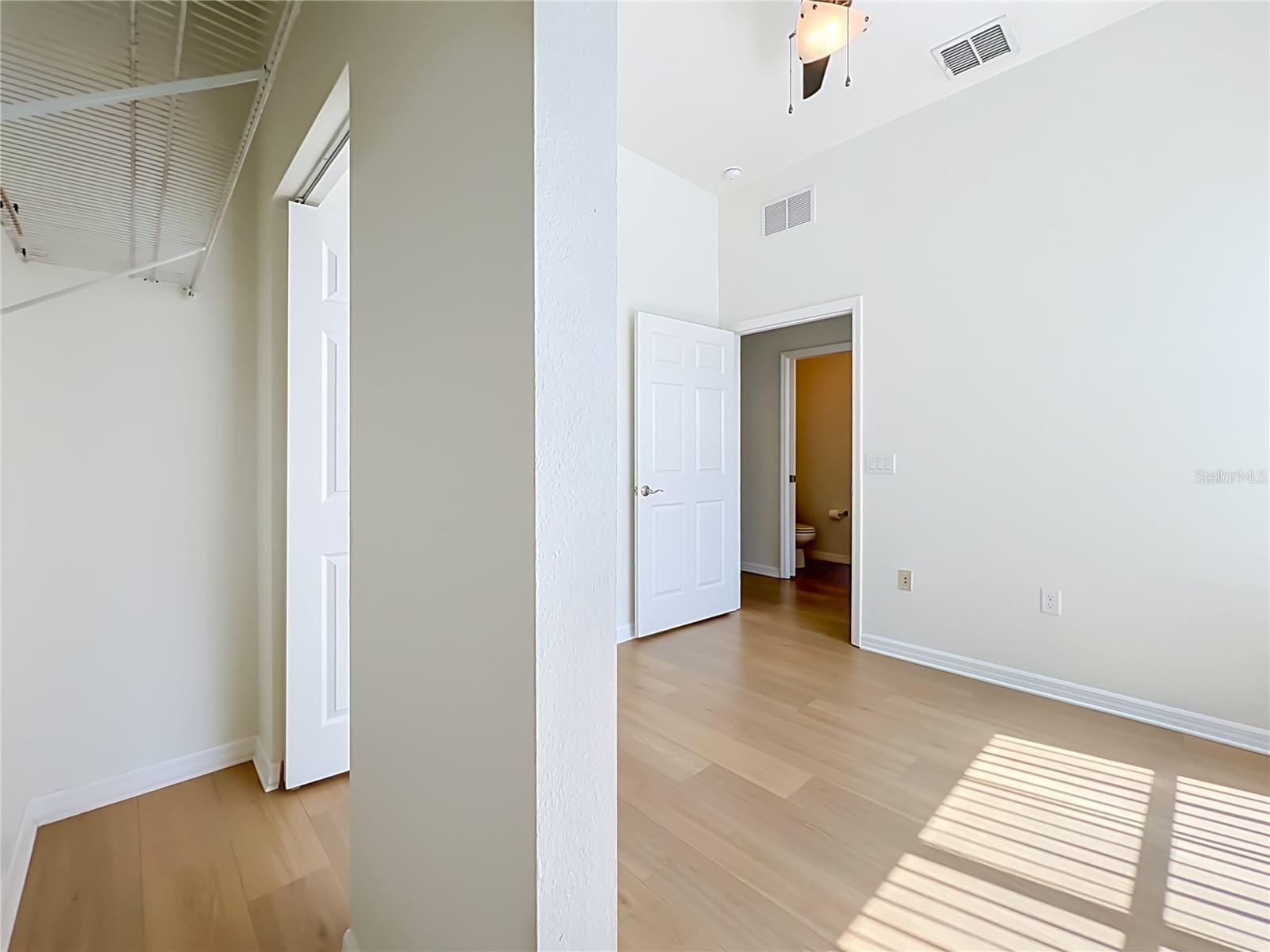 AVALON PARK LIVE/WORK UNS - Residential Lease