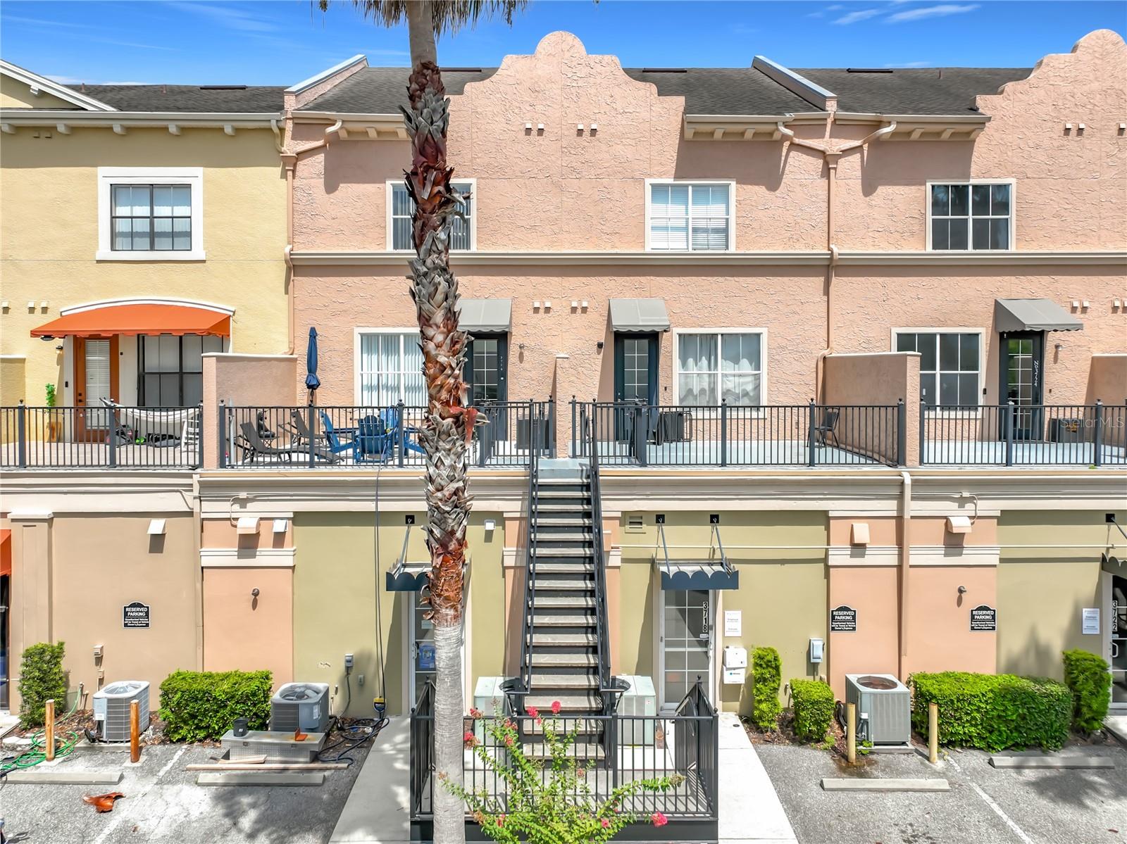 AVALON PARK LIVE/WORK UNS - Residential Lease