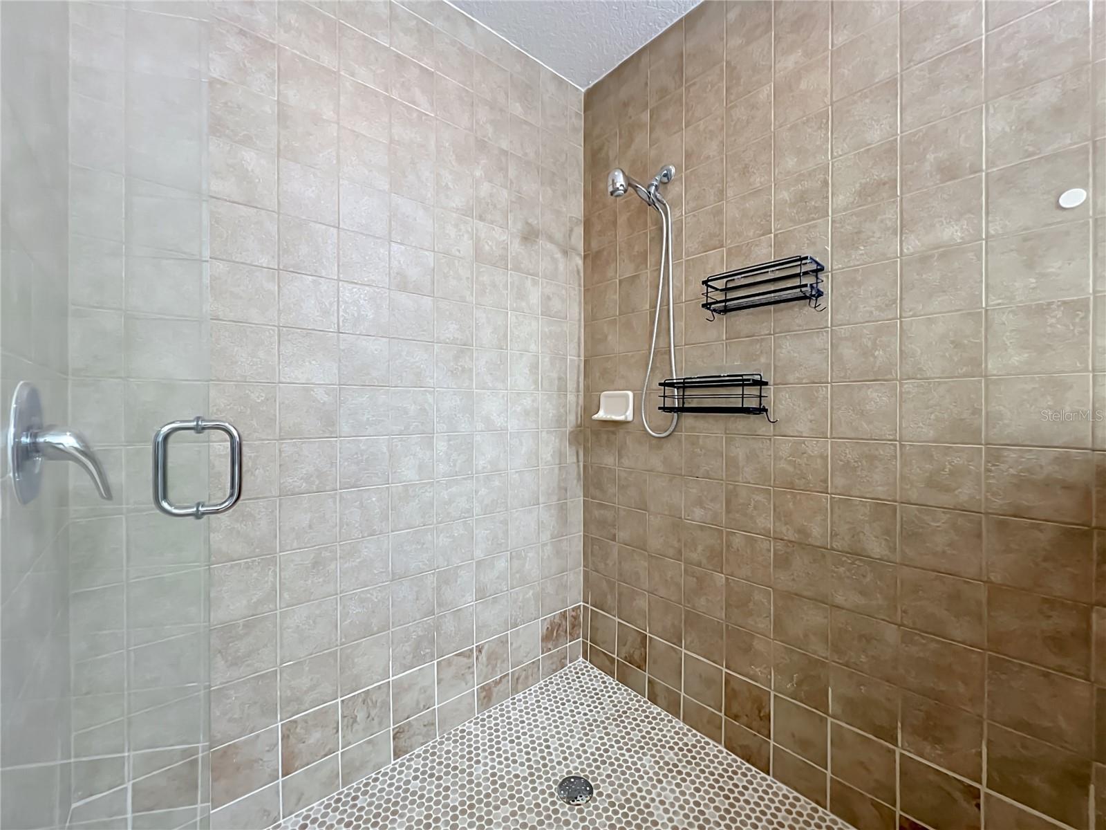 AVALON PARK LIVE/WORK UNS - Residential Lease