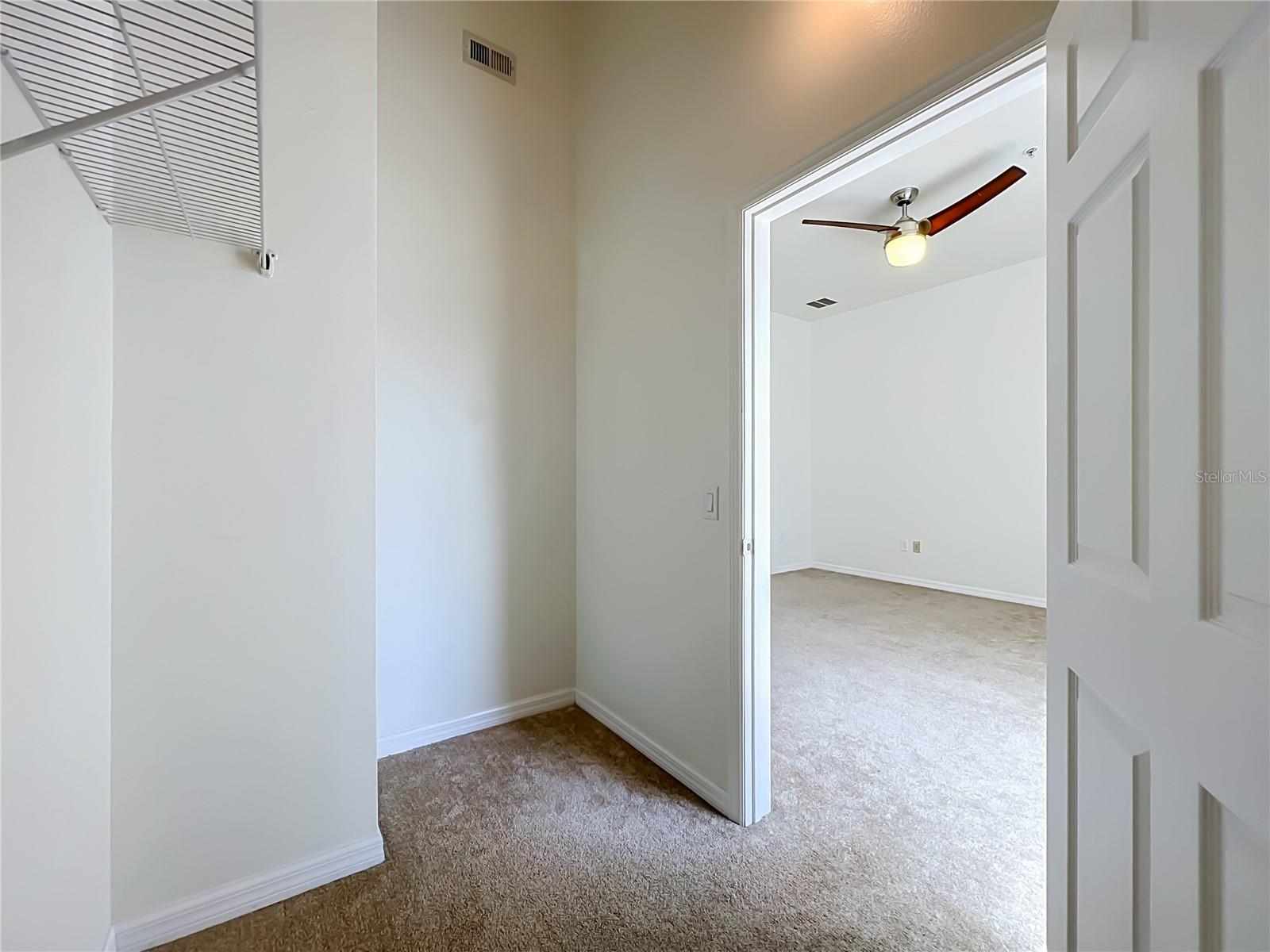 AVALON PARK LIVE/WORK UNS - Residential Lease