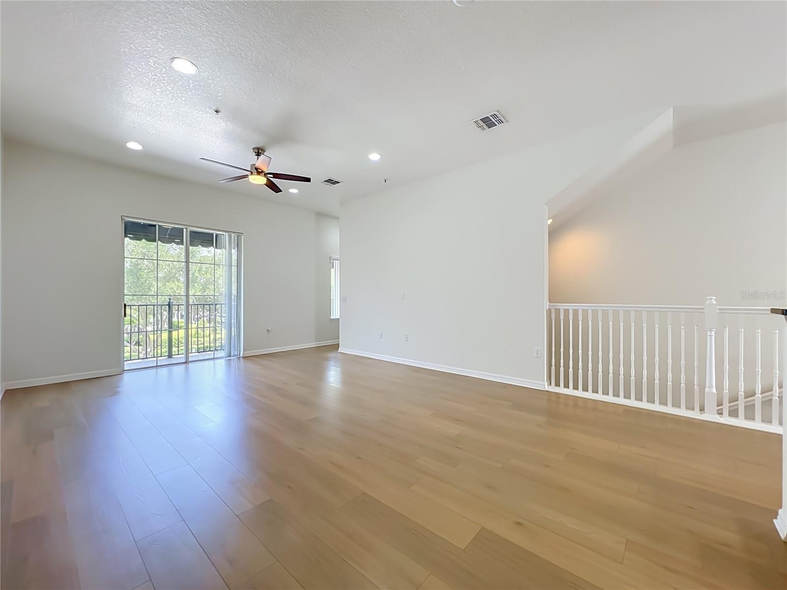 AVALON PARK LIVE/WORK UNS - Residential Lease