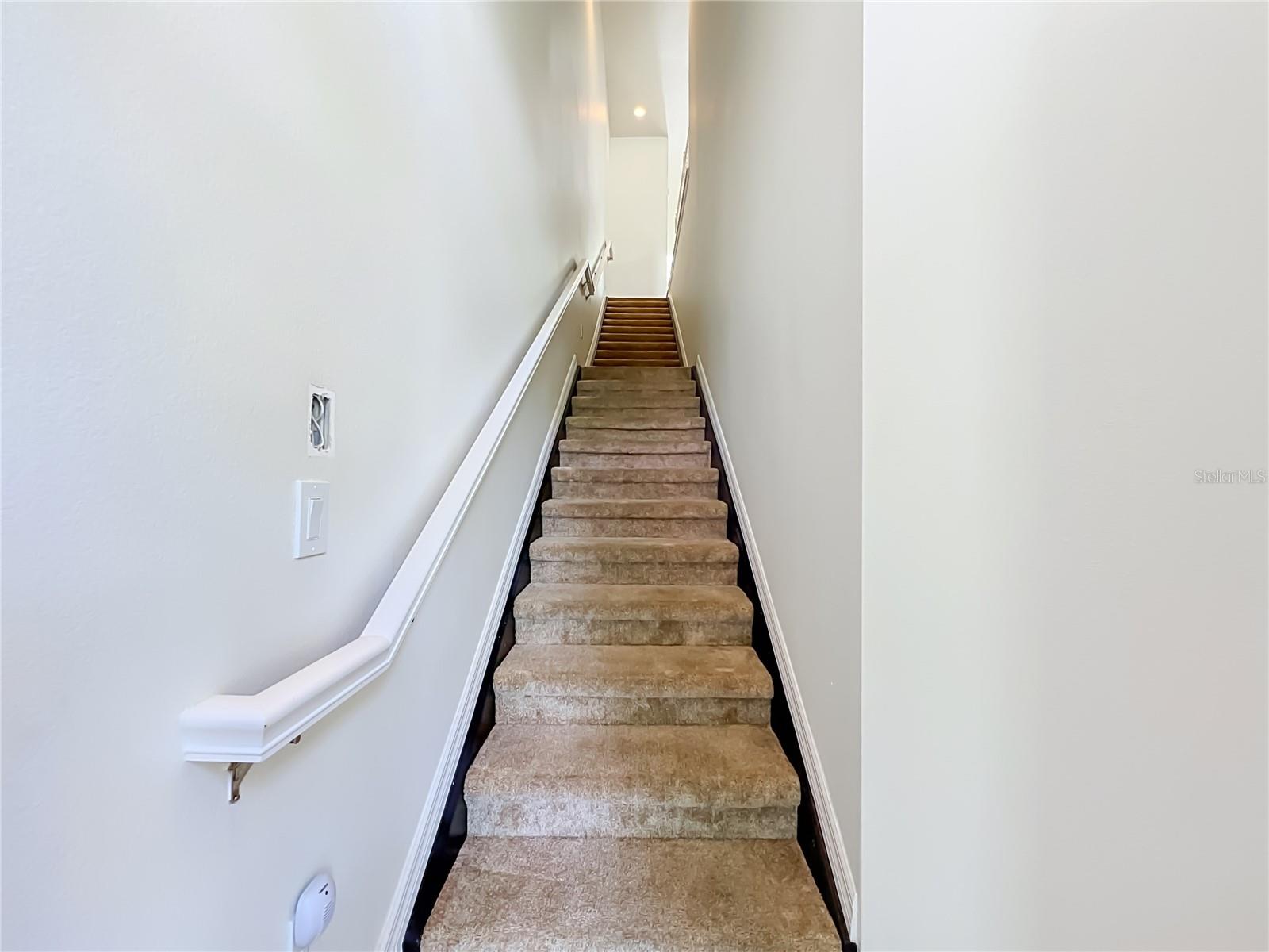 AVALON PARK LIVE/WORK UNS - Residential Lease