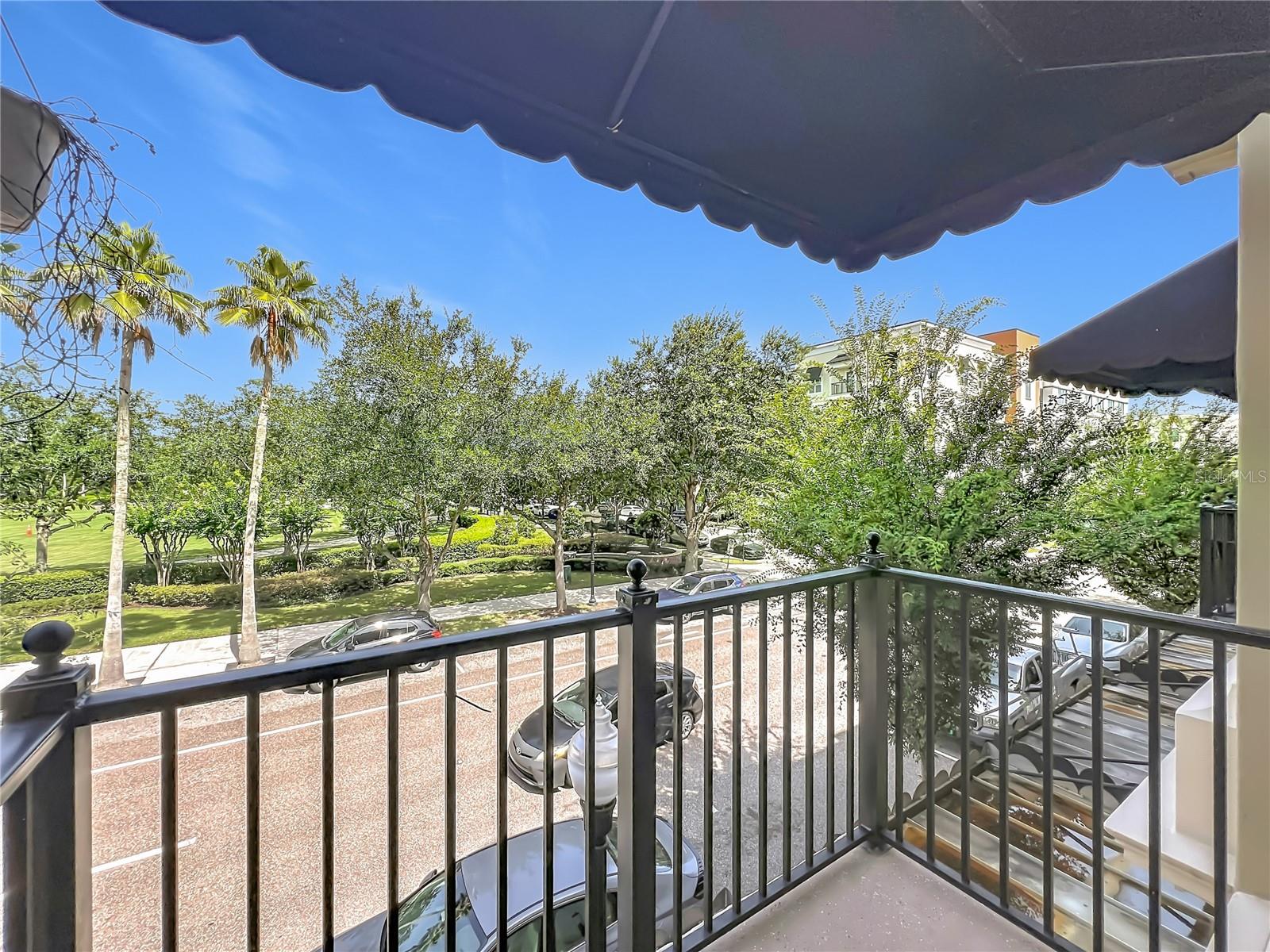AVALON PARK LIVE/WORK UNS - Residential Lease