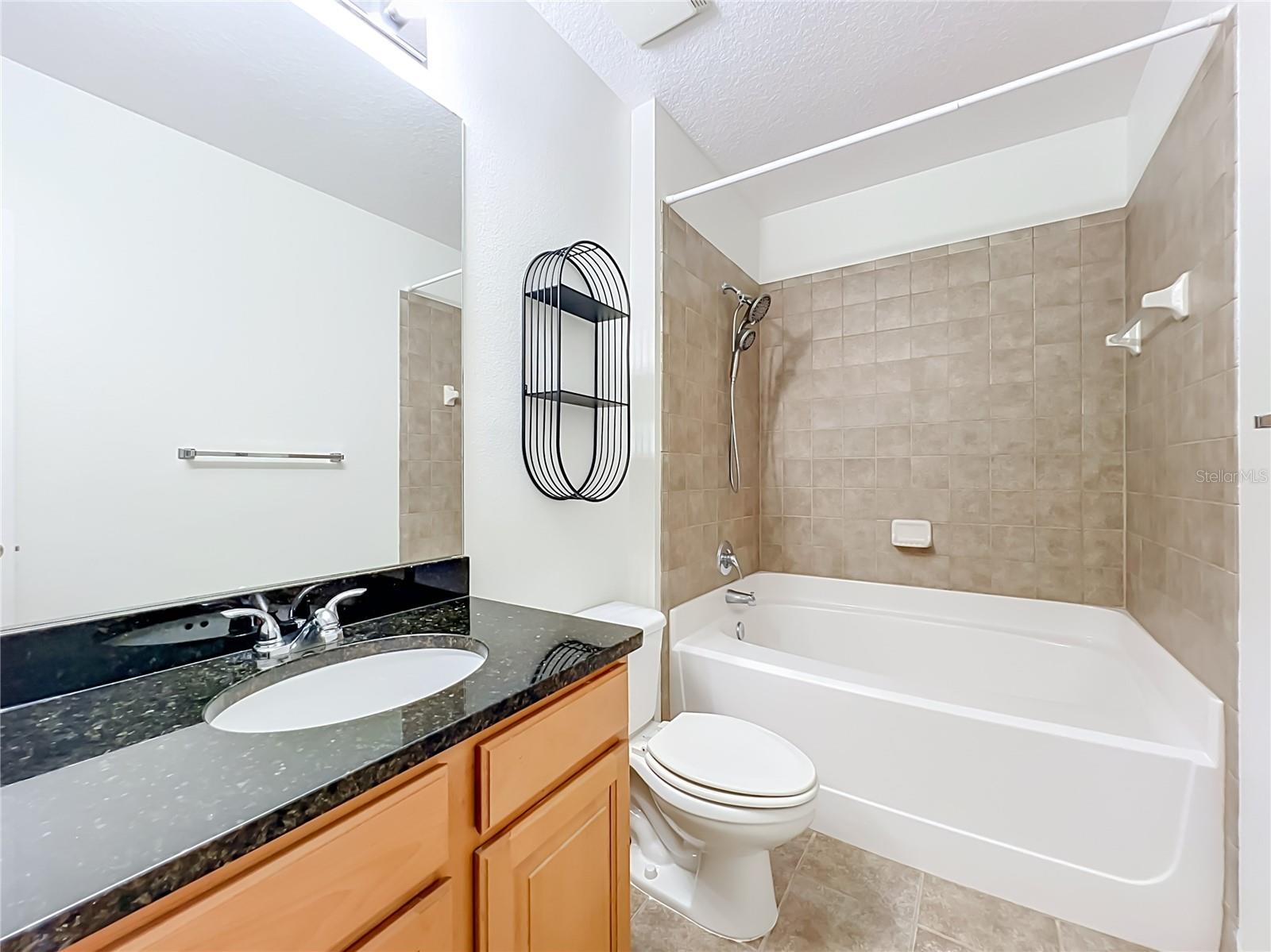 AVALON PARK LIVE/WORK UNS - Residential Lease