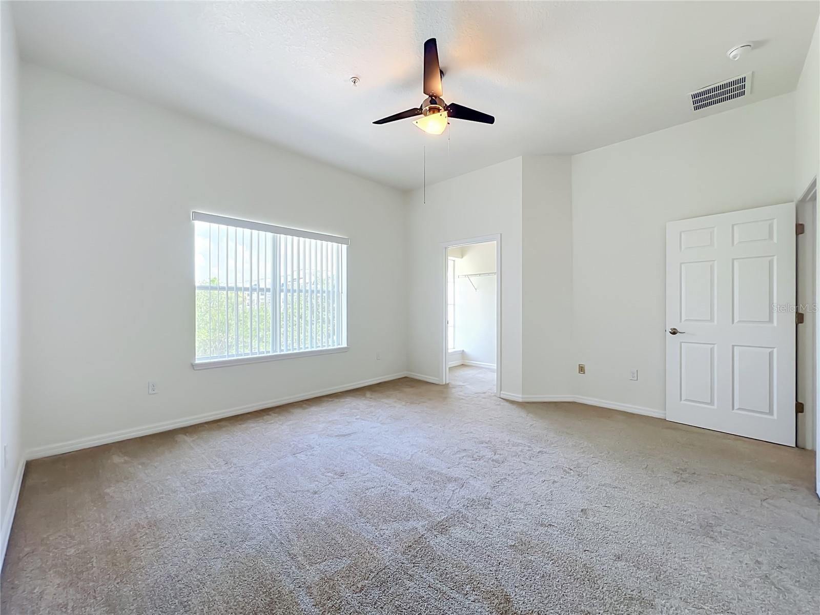 AVALON PARK LIVE/WORK UNS - Residential Lease