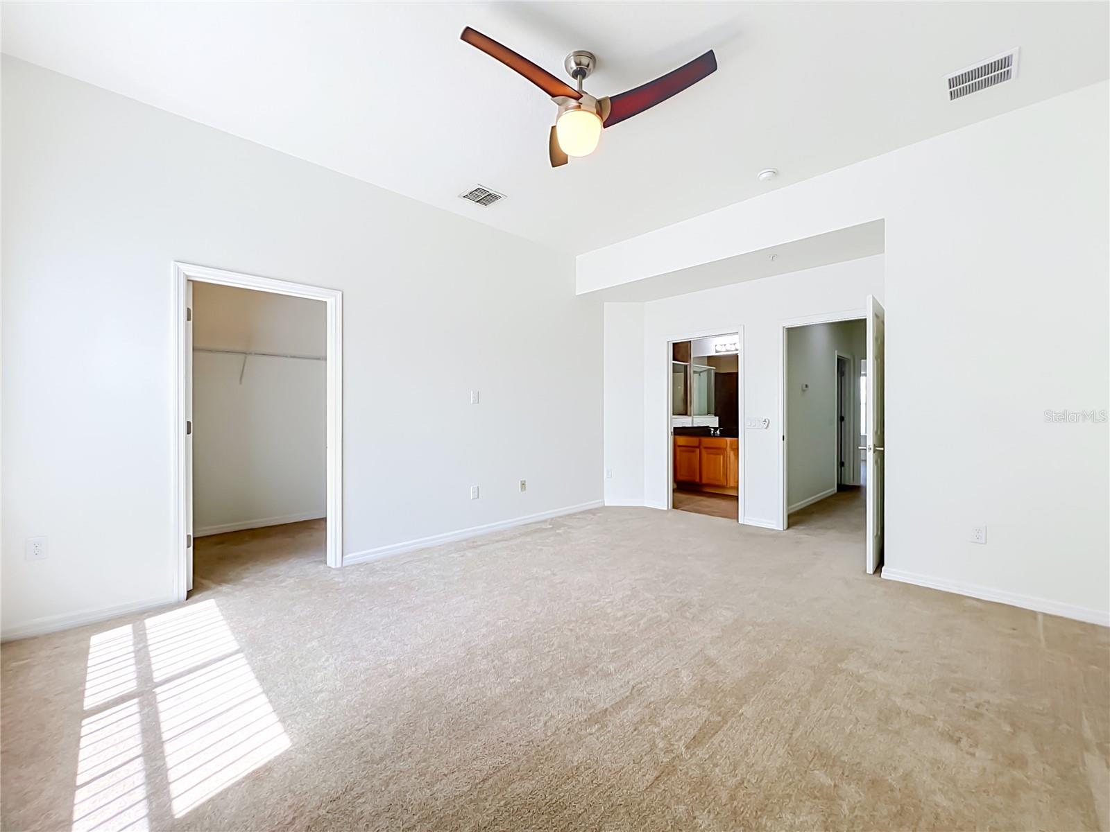 AVALON PARK LIVE/WORK UNS - Residential Lease