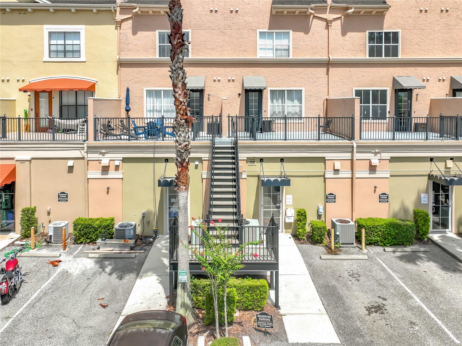 AVALON PARK LIVE/WORK UNS - Residential Lease