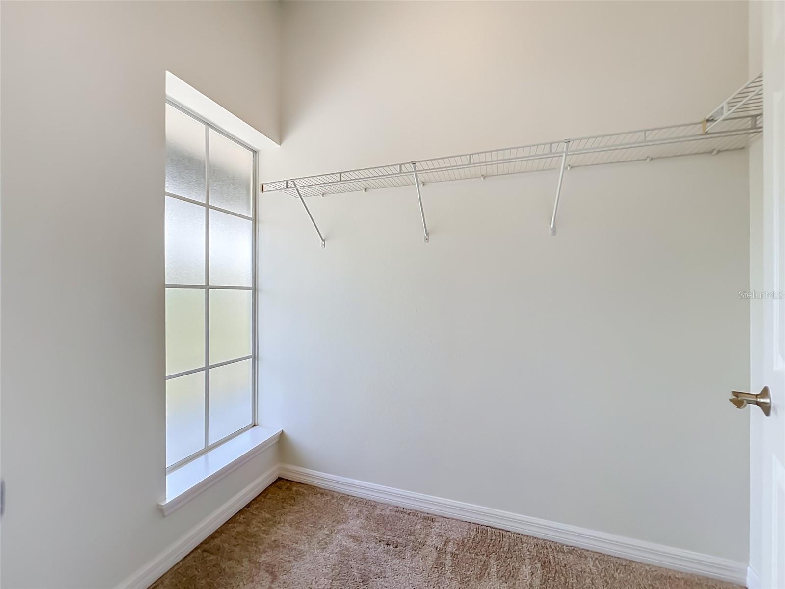 AVALON PARK LIVE/WORK UNS - Residential Lease