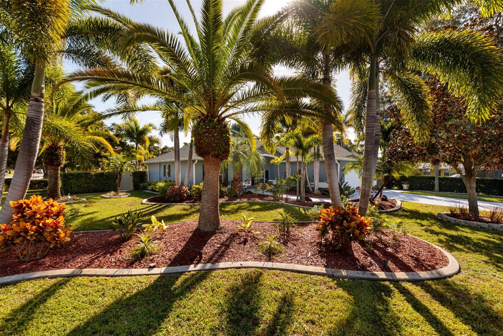SKY CREST - Residential