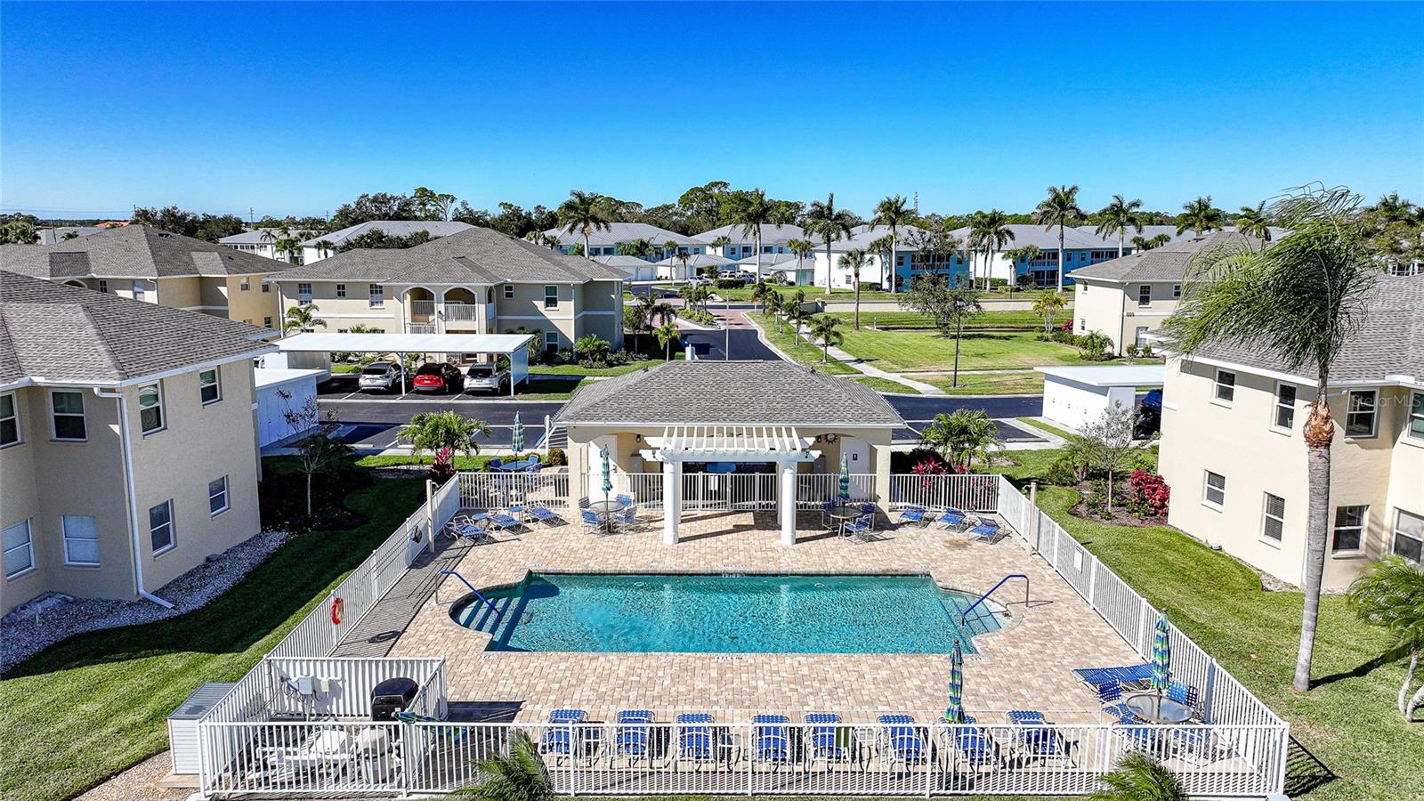 LINKSIDE - Residential