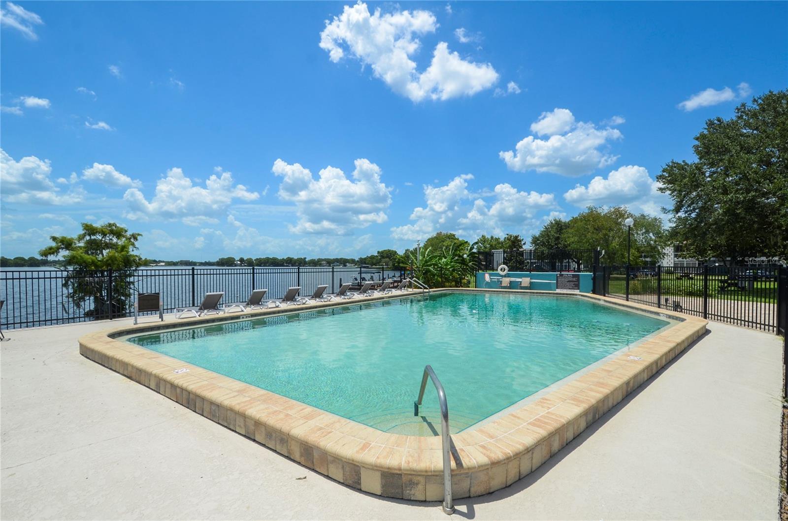 LAKE KILLARNEY CONDO - Residential Lease