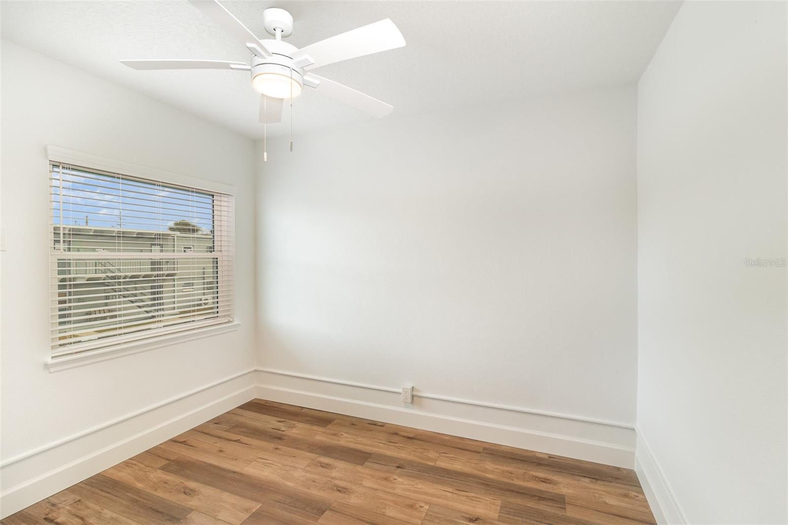 LAKE KILLARNEY CONDO - Residential Lease