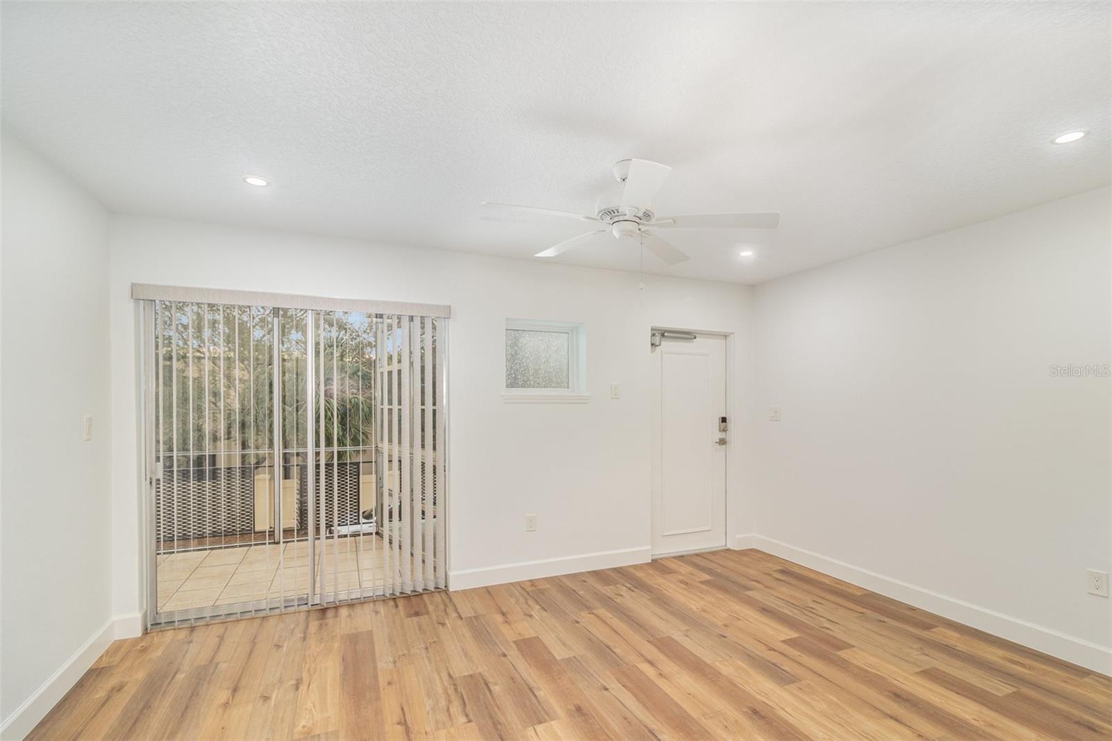 LAKE KILLARNEY CONDO - Residential Lease