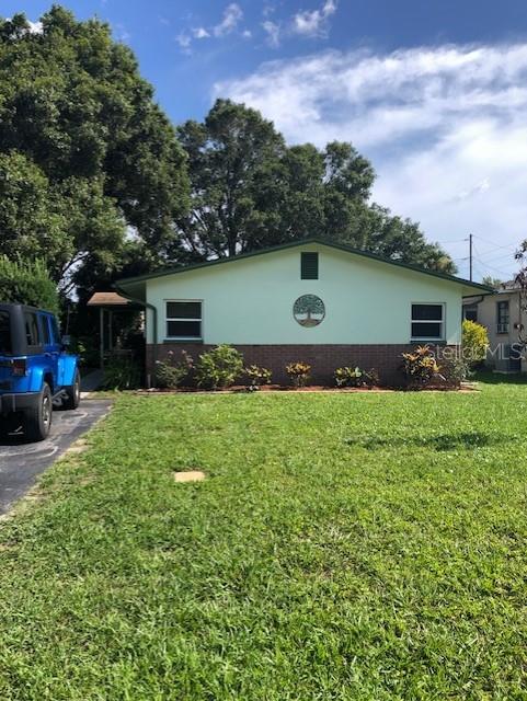 LAKE PALMS SEC 2 - Residential Lease