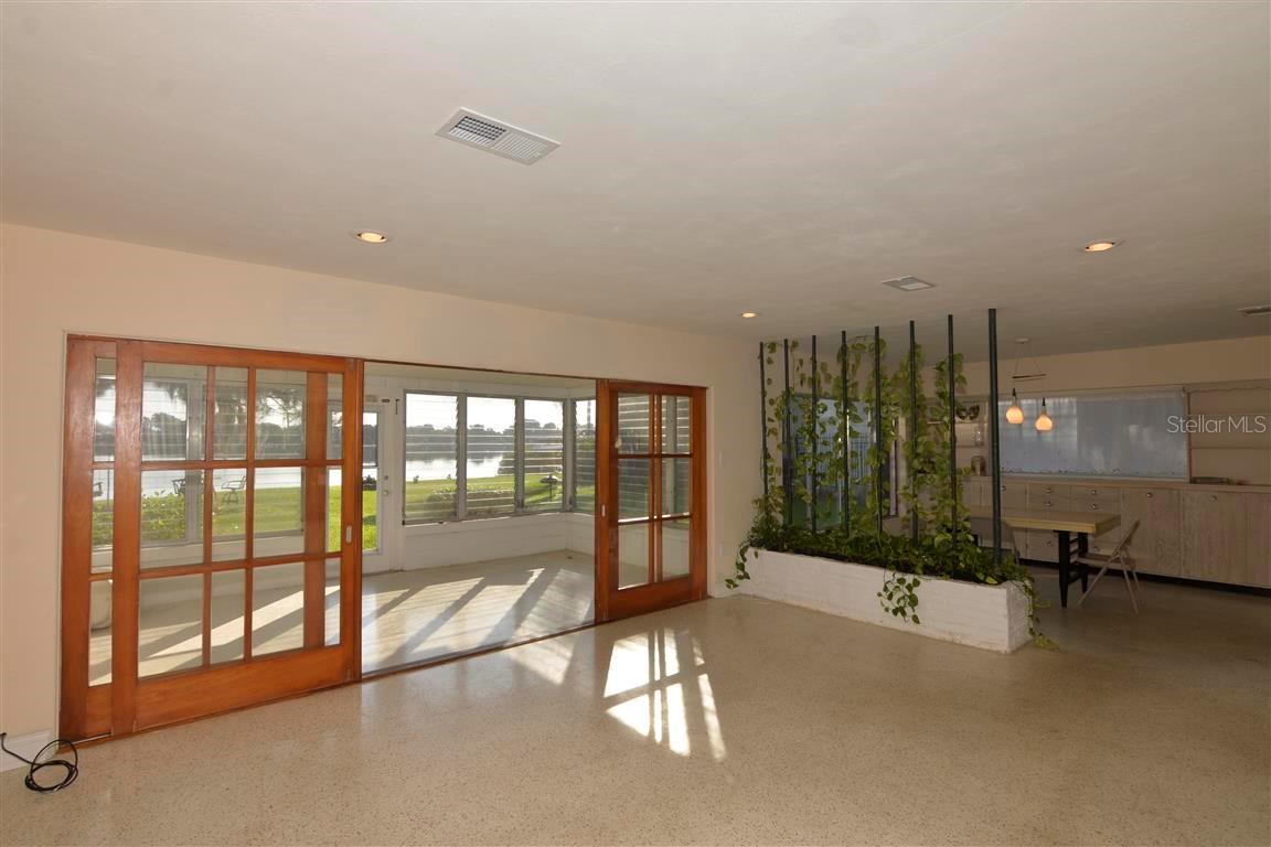 NEALS BAY POINT - Residential