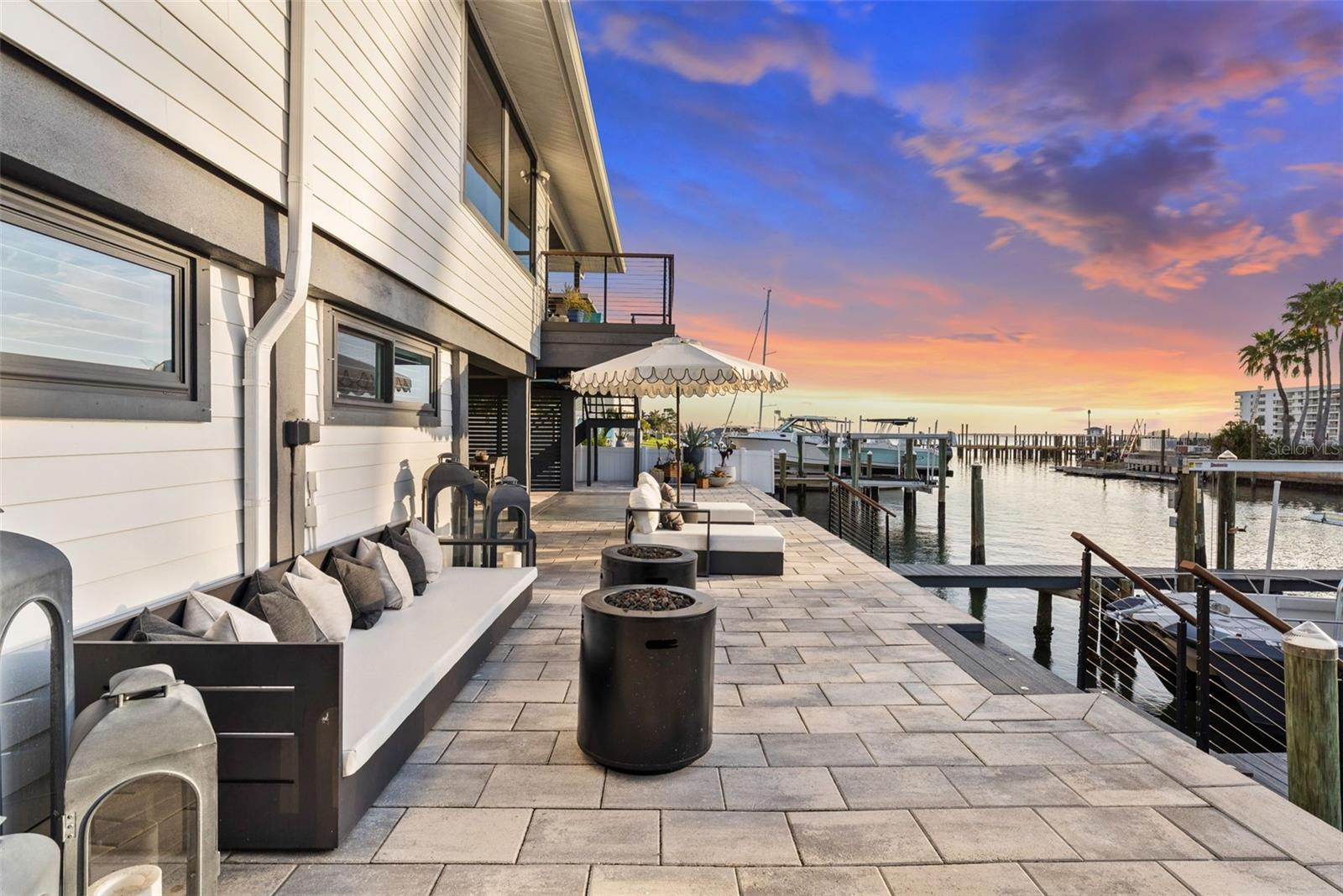 DUNEDIN CAUSEWAY CENTER - Commercial Sale