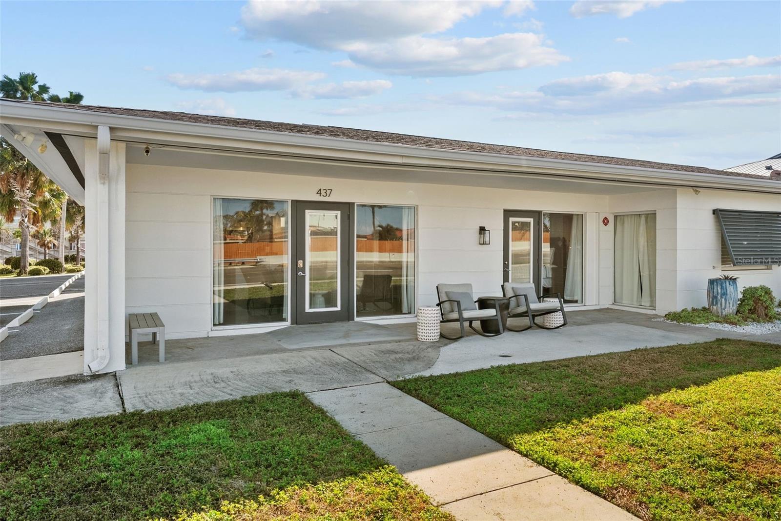 DUNEDIN CAUSEWAY CENTER - Commercial Sale
