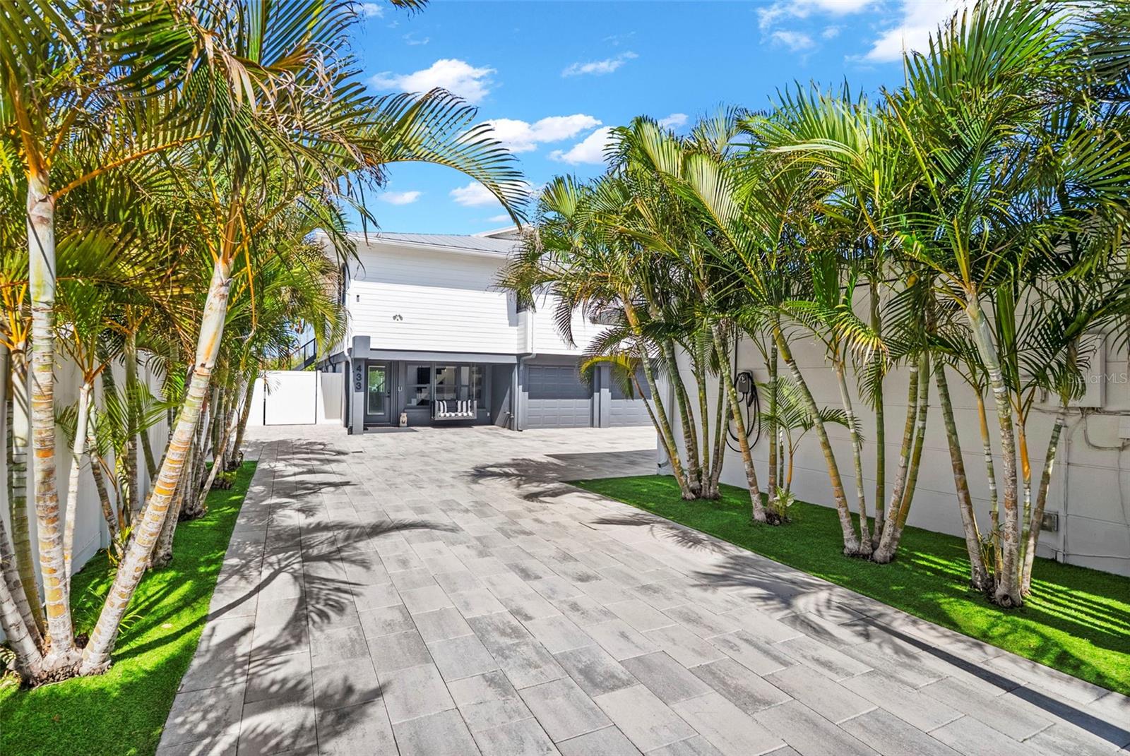 DUNEDIN CAUSEWAY CENTER - Commercial Sale