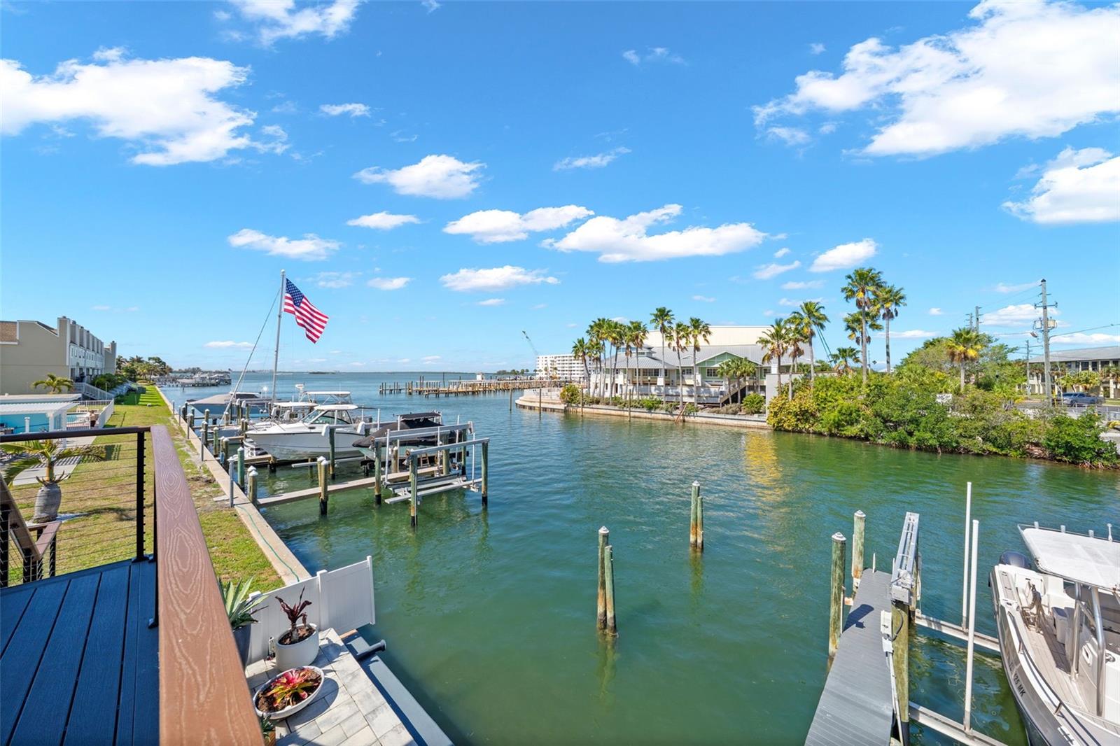 DUNEDIN CAUSEWAY CENTER - Commercial Sale