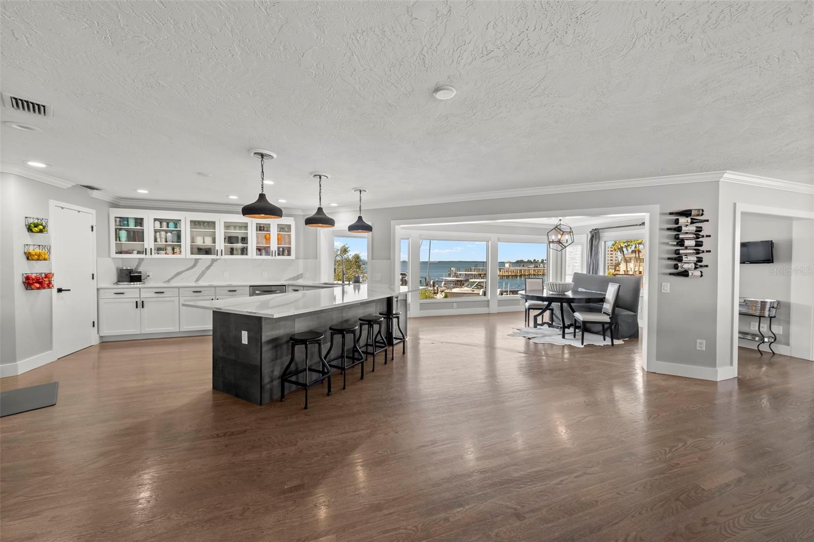 DUNEDIN CAUSEWAY CENTER - Commercial Sale