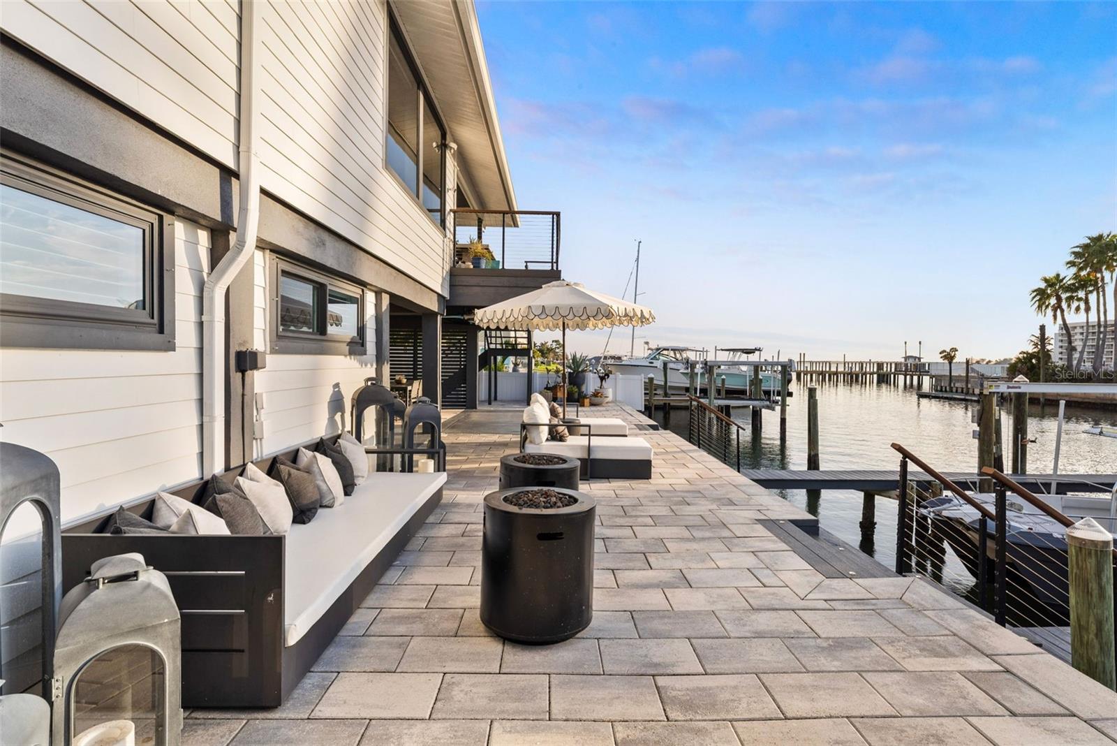 DUNEDIN CAUSEWAY CENTER - Commercial Sale