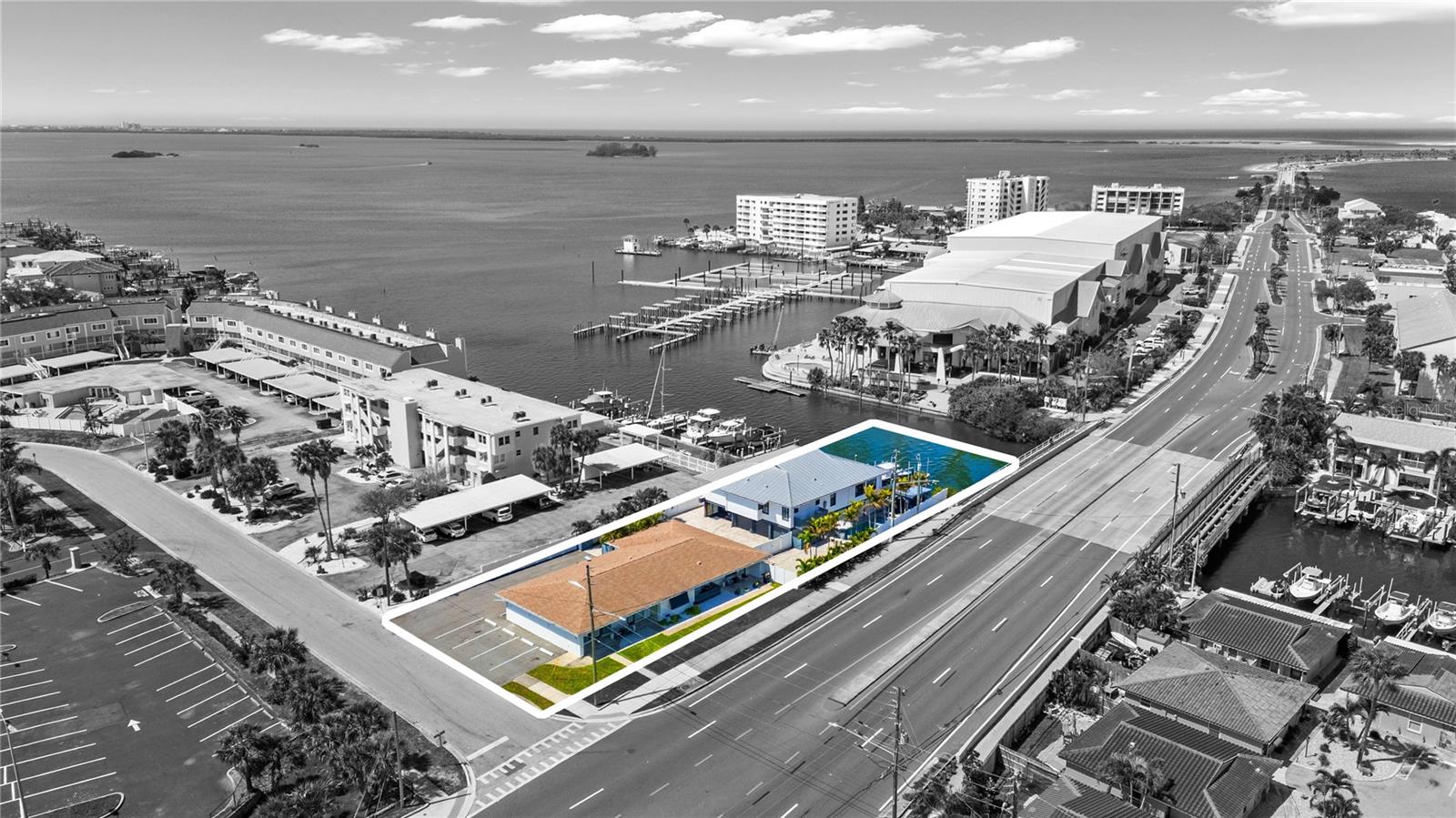 DUNEDIN CAUSEWAY CENTER - Commercial Sale