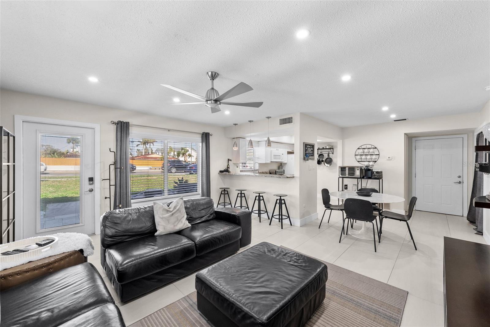 DUNEDIN CAUSEWAY CENTER - Commercial Sale