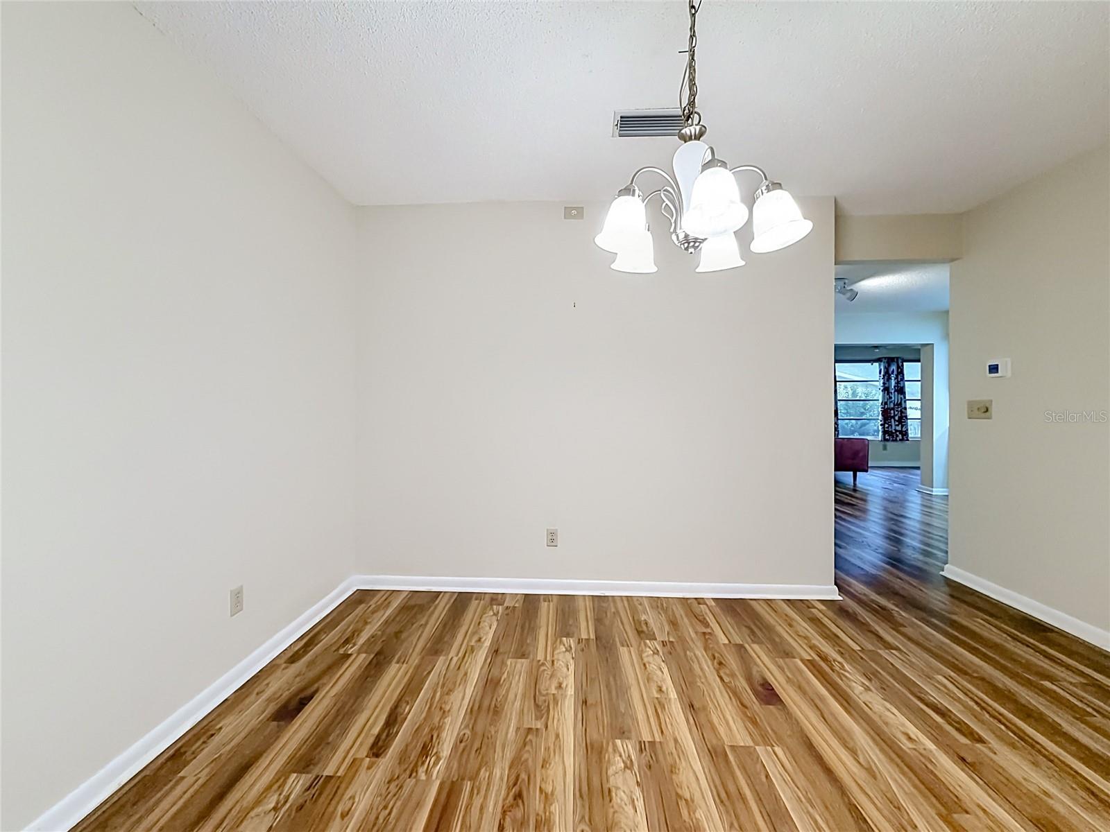CIRCLE SQUARE WOODS #Y - Residential