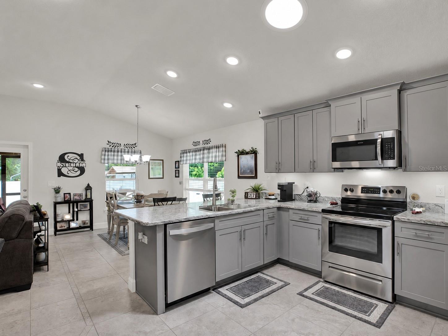 ORANGE BLOSSOM HILLS - Residential