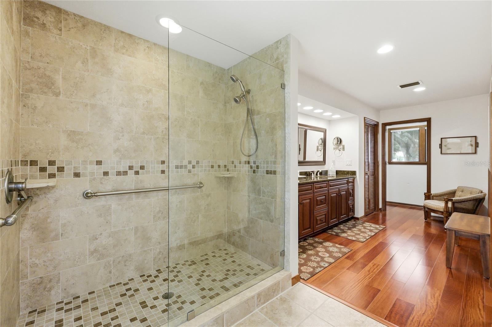 STONEGATE - Residential