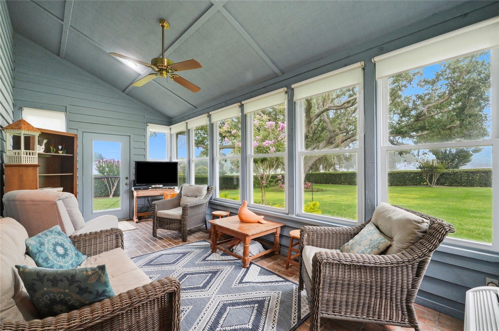 STONEGATE - Residential