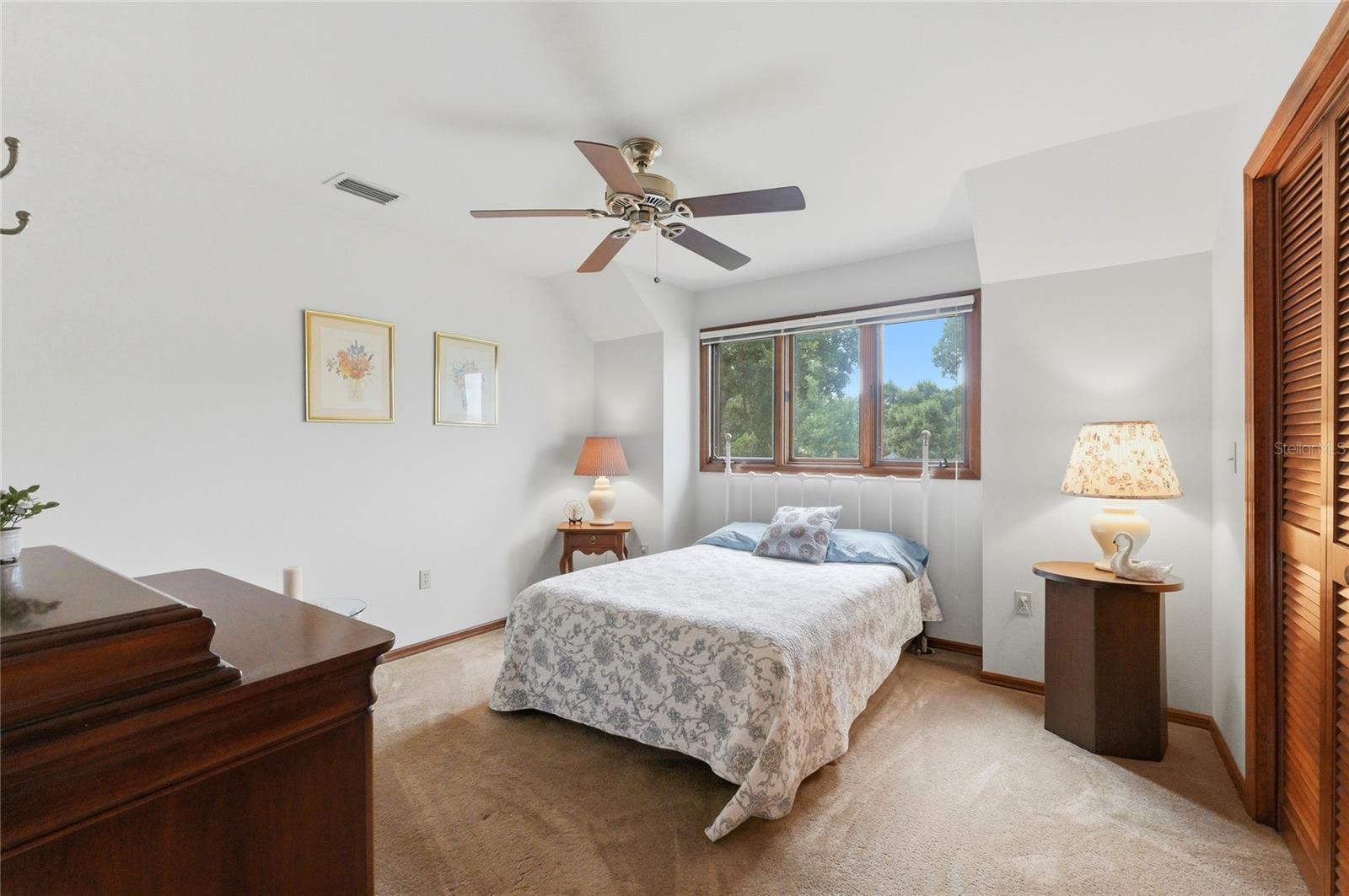 STONEGATE - Residential