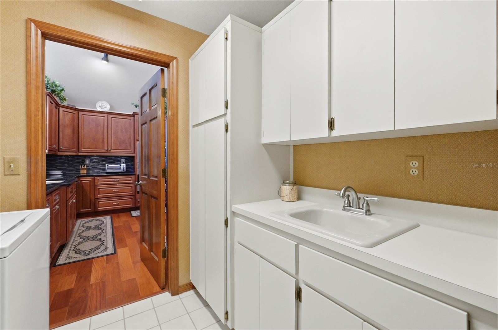 STONEGATE - Residential