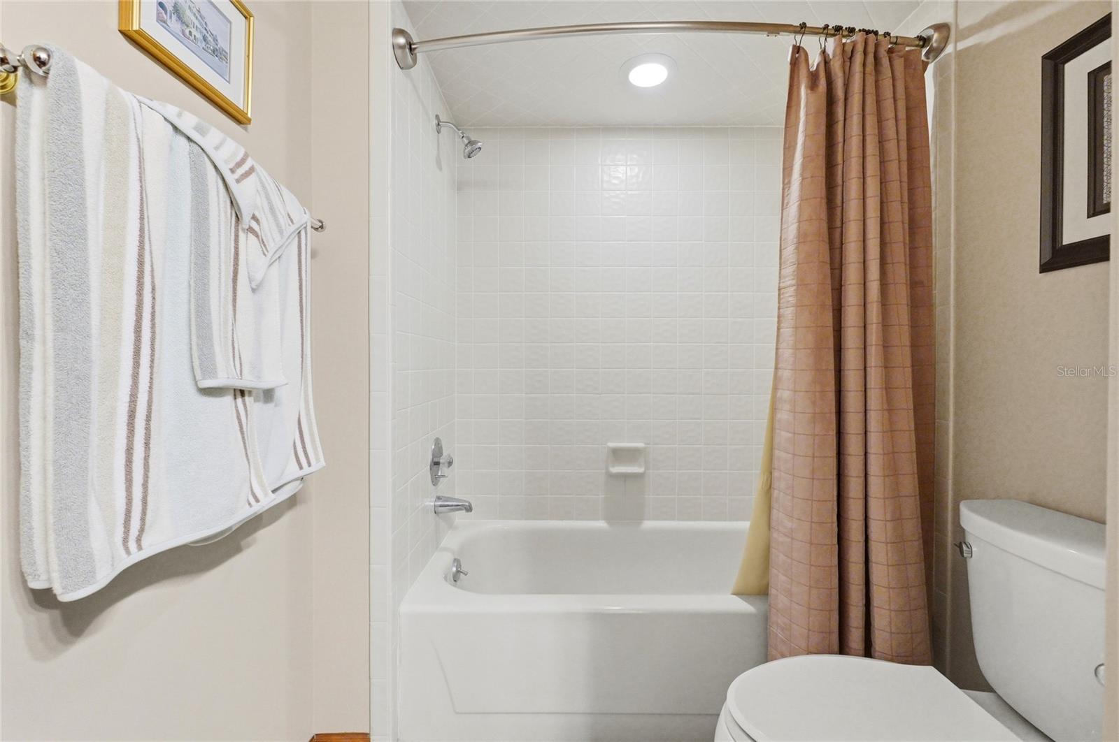 STONEGATE - Residential