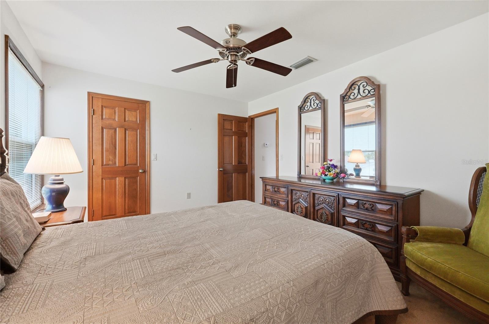 STONEGATE - Residential