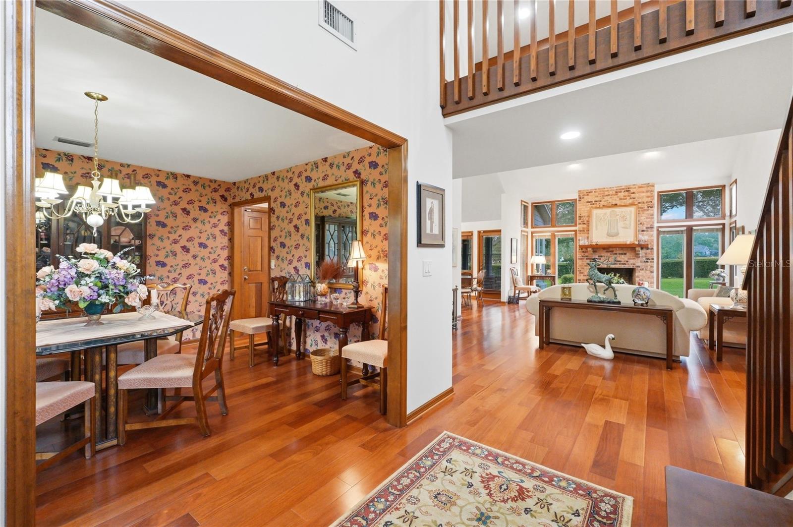STONEGATE - Residential
