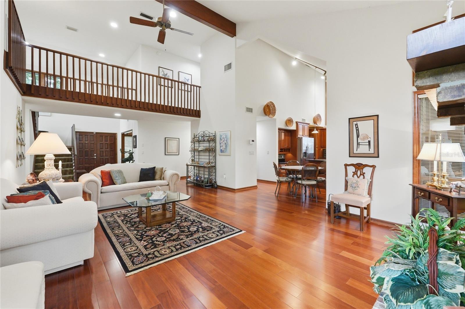 STONEGATE - Residential