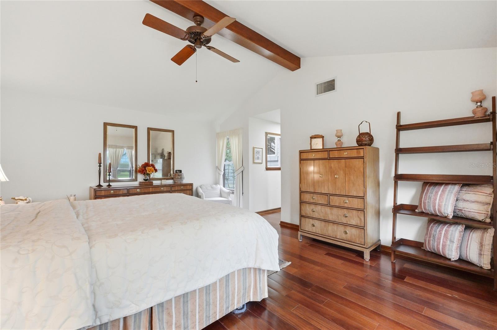 STONEGATE - Residential
