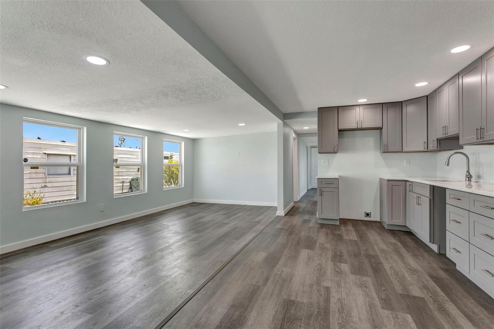 FLORIDANA MOBILE HOMESITE 3 - Residential