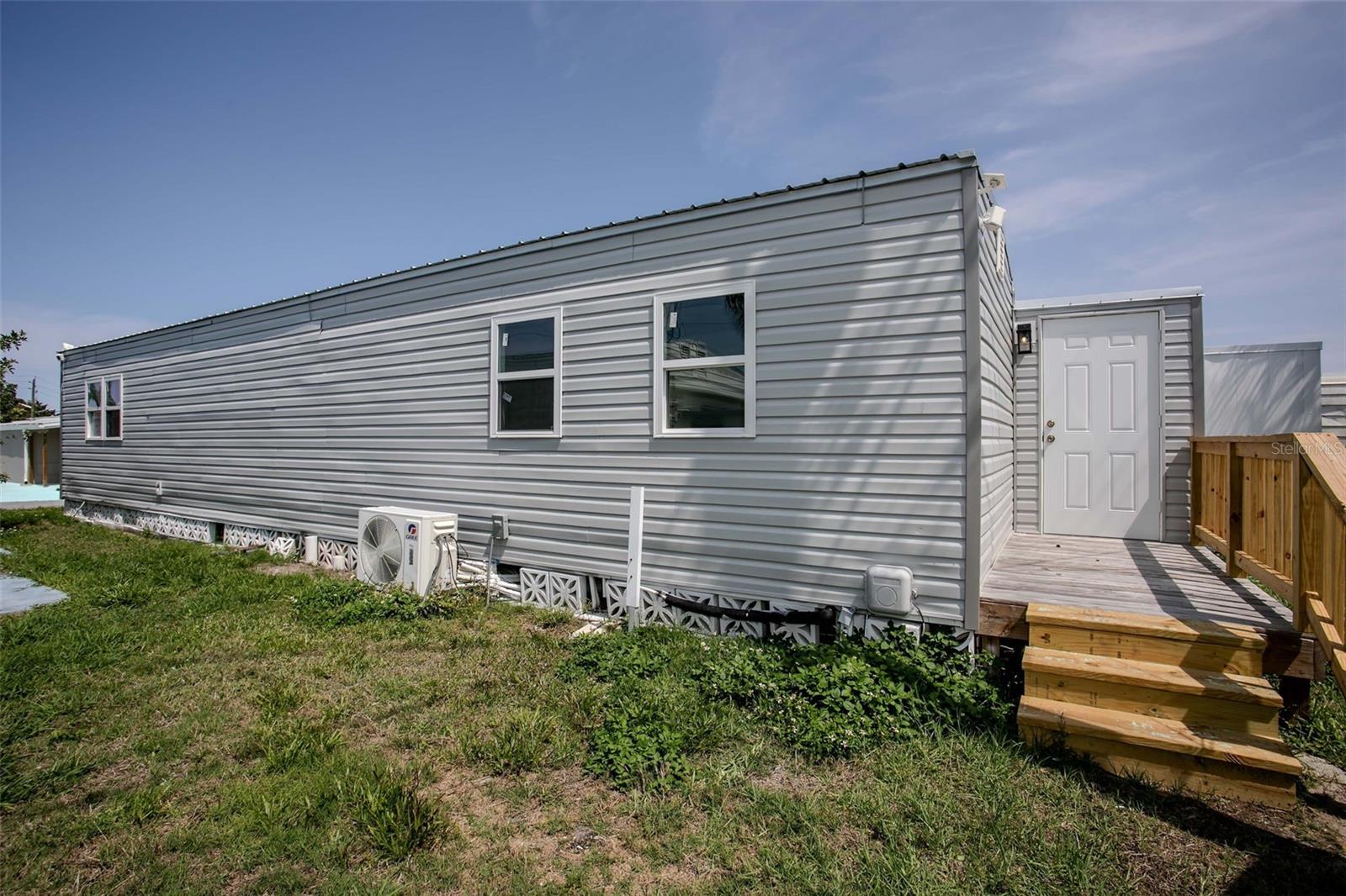 FLORIDANA MOBILE HOMESITE 3 - Residential