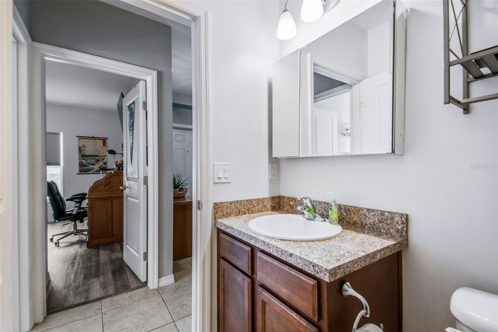 COUNTRY CLUB VILLAGE - Residential Lease