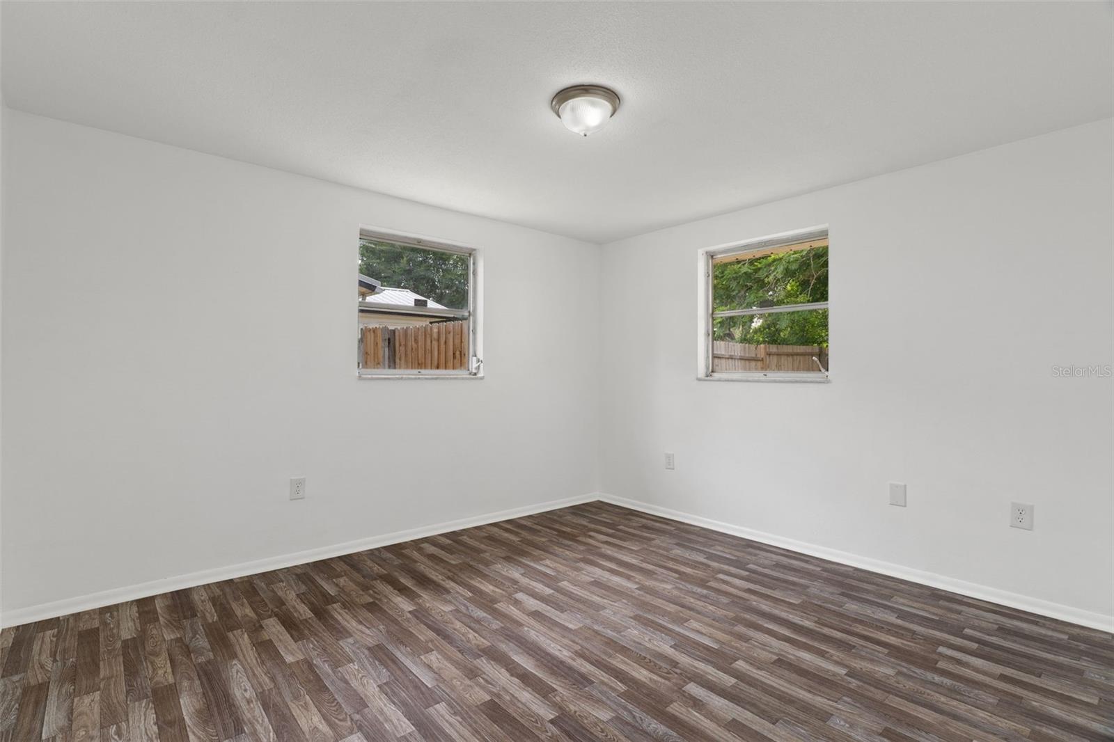 WEEKI WACHEE WOODLANDS - Residential