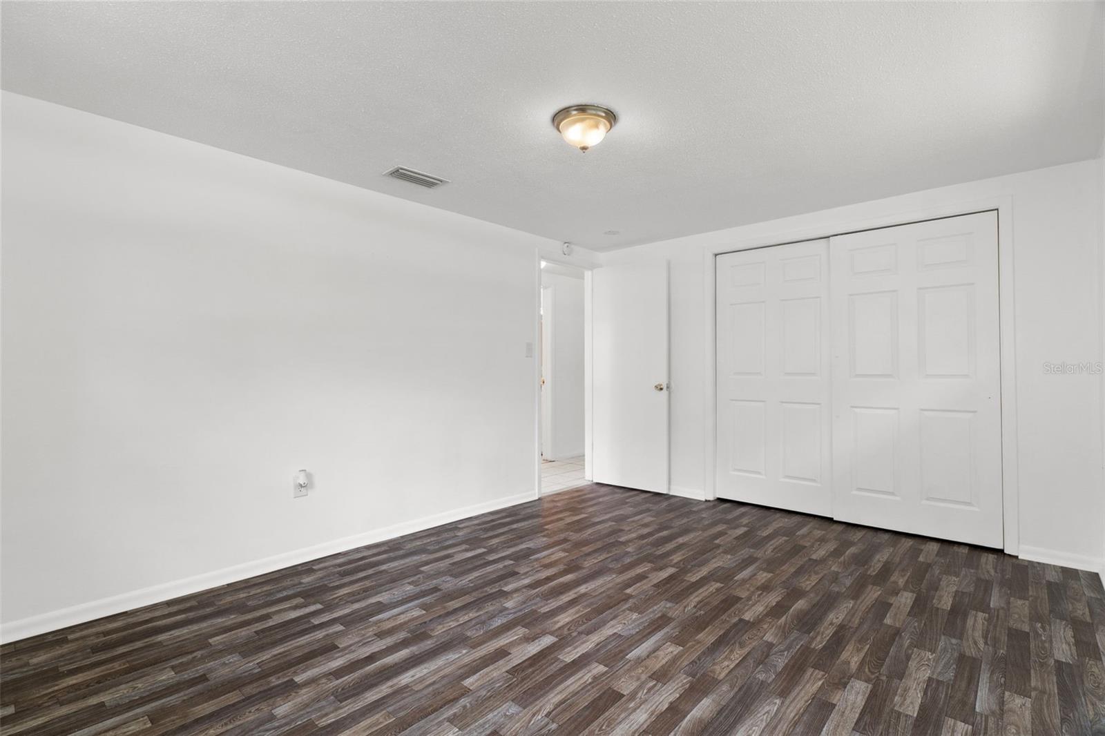 WEEKI WACHEE WOODLANDS - Residential