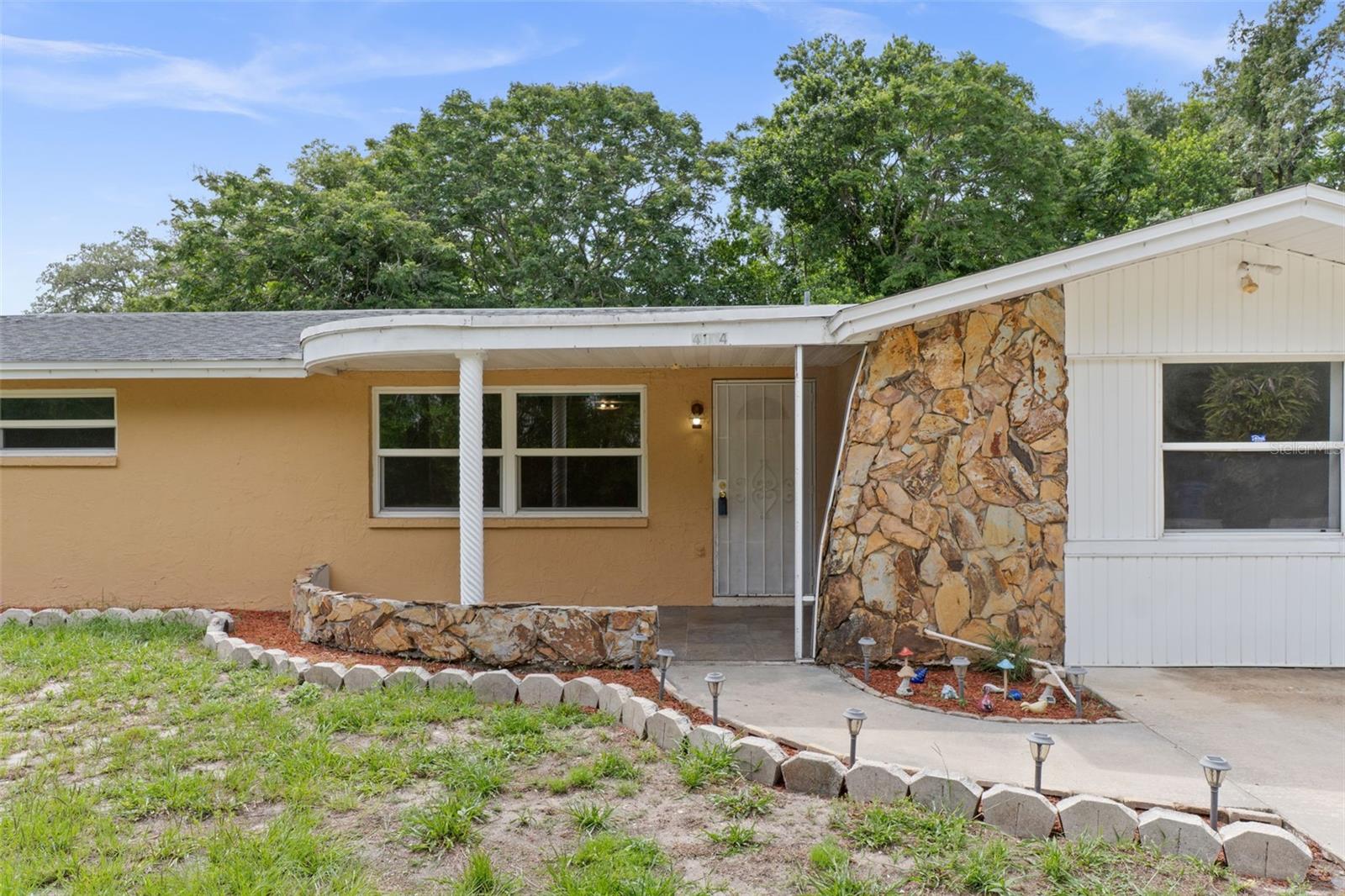 WEEKI WACHEE WOODLANDS - Residential