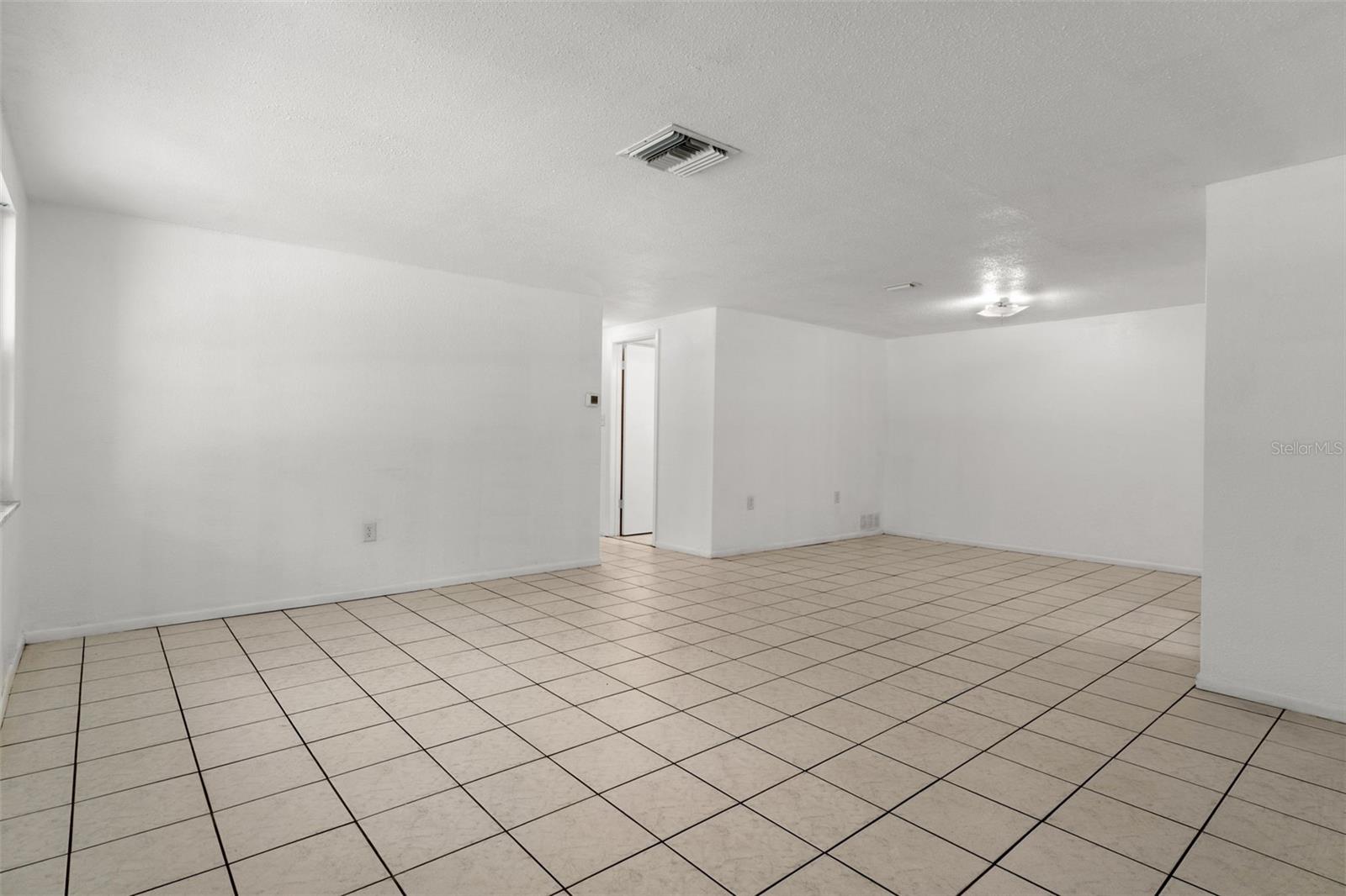 WEEKI WACHEE WOODLANDS - Residential