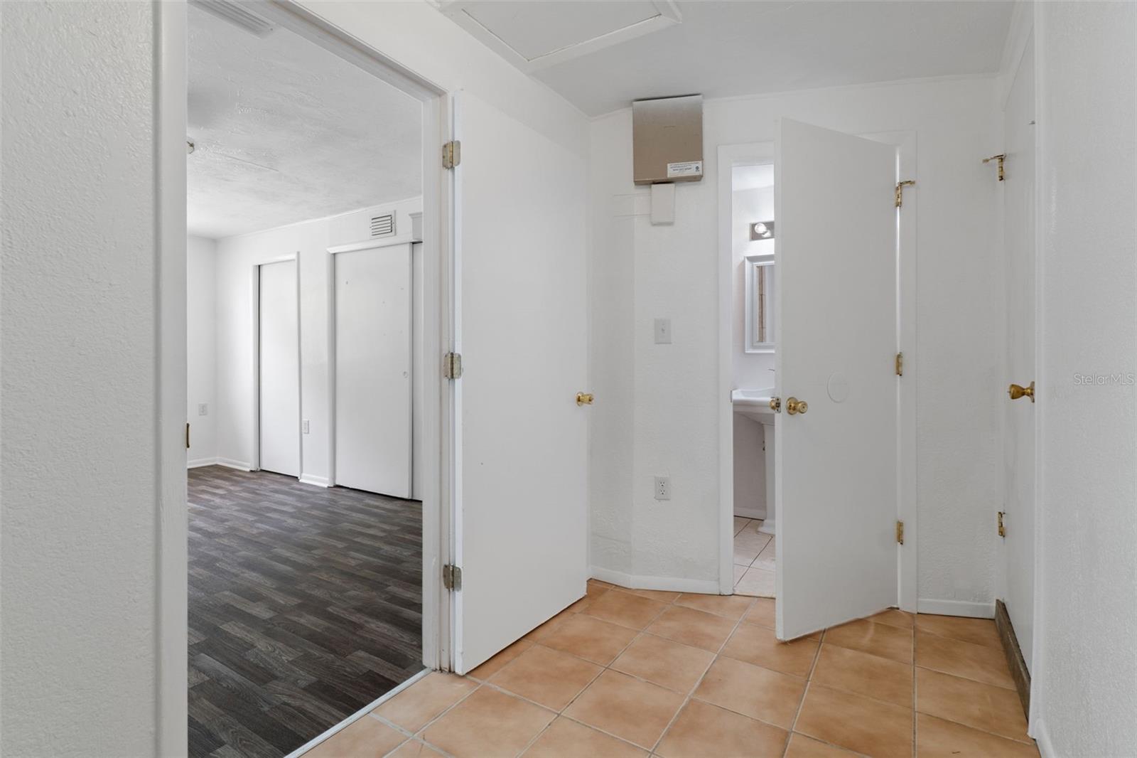WEEKI WACHEE WOODLANDS - Residential