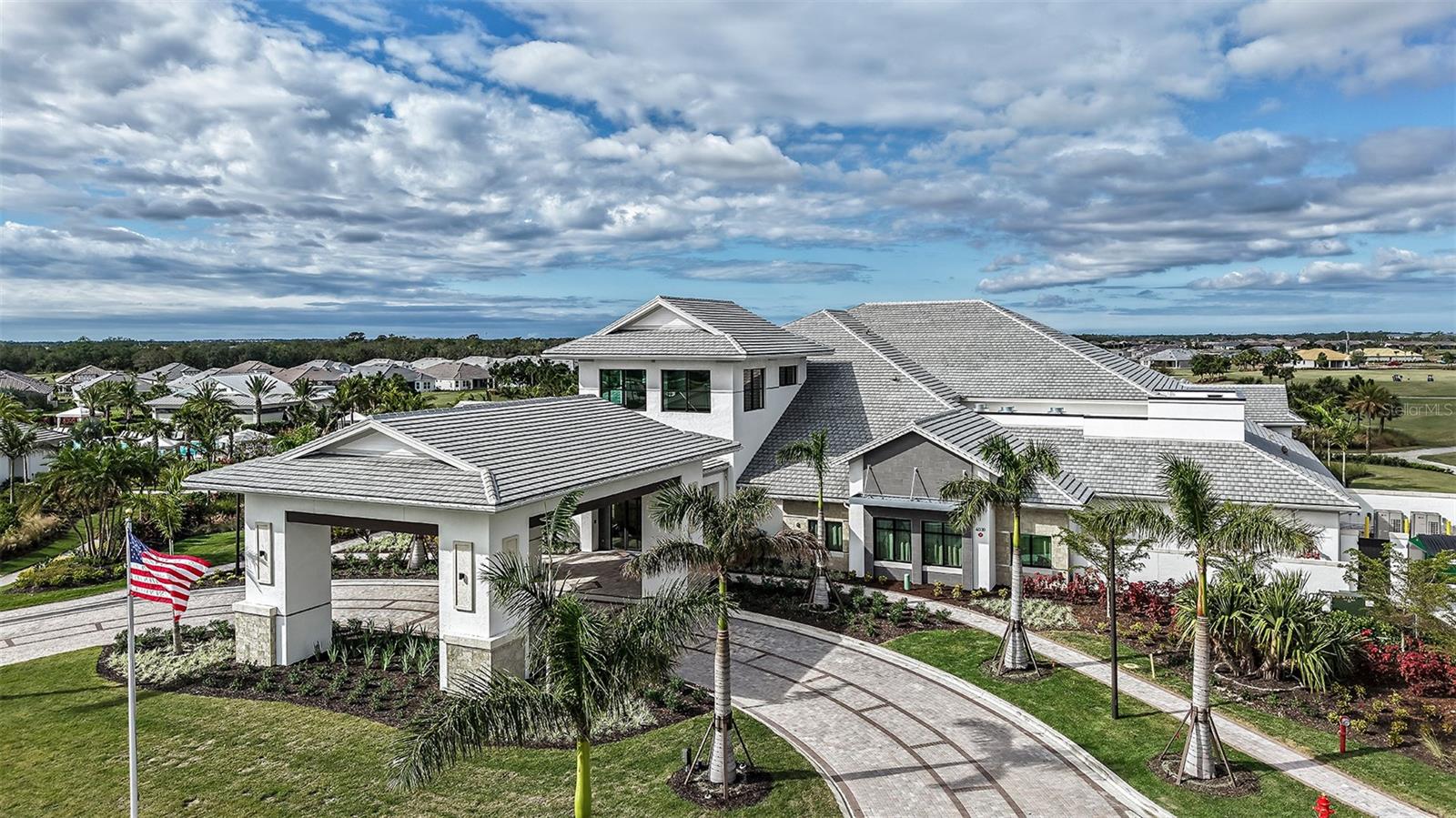 AZARIO ESPLANADE - Residential