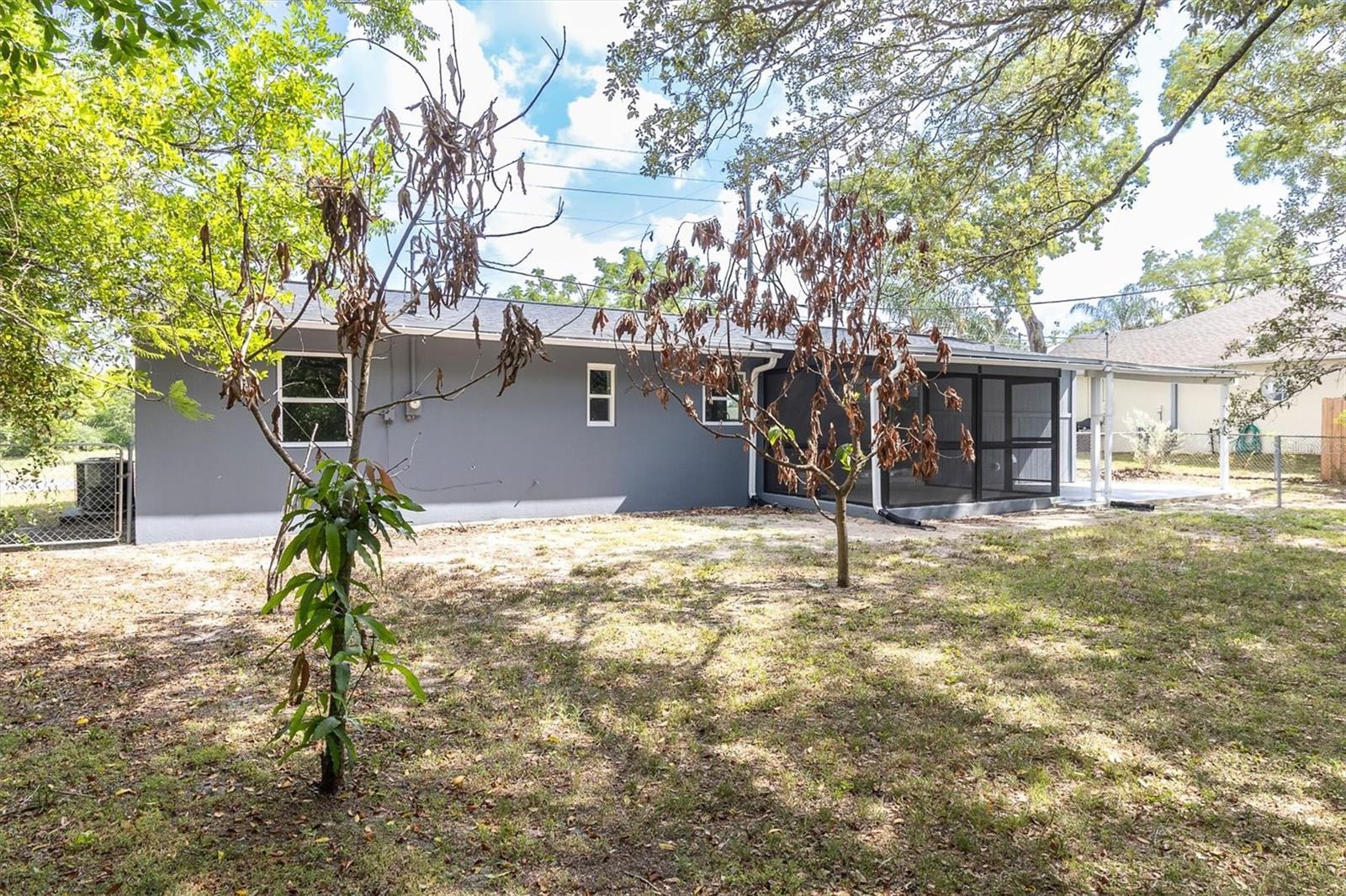 SPRING HILL - Residential