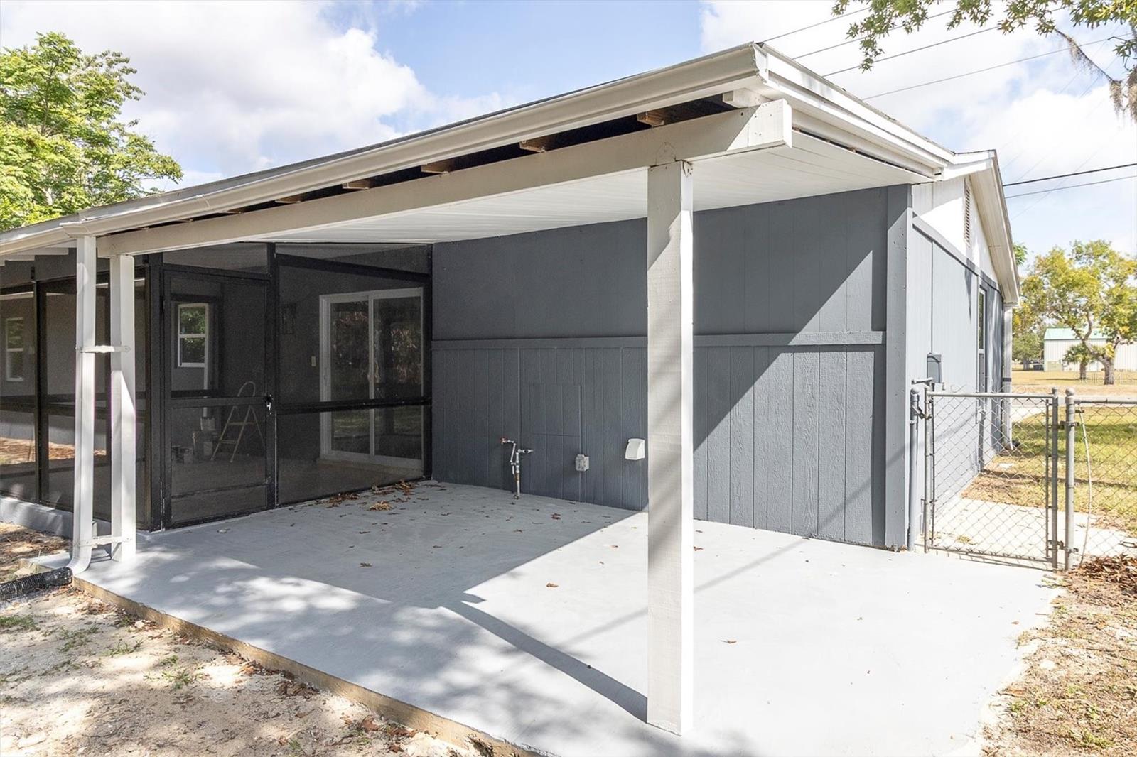 SPRING HILL - Residential
